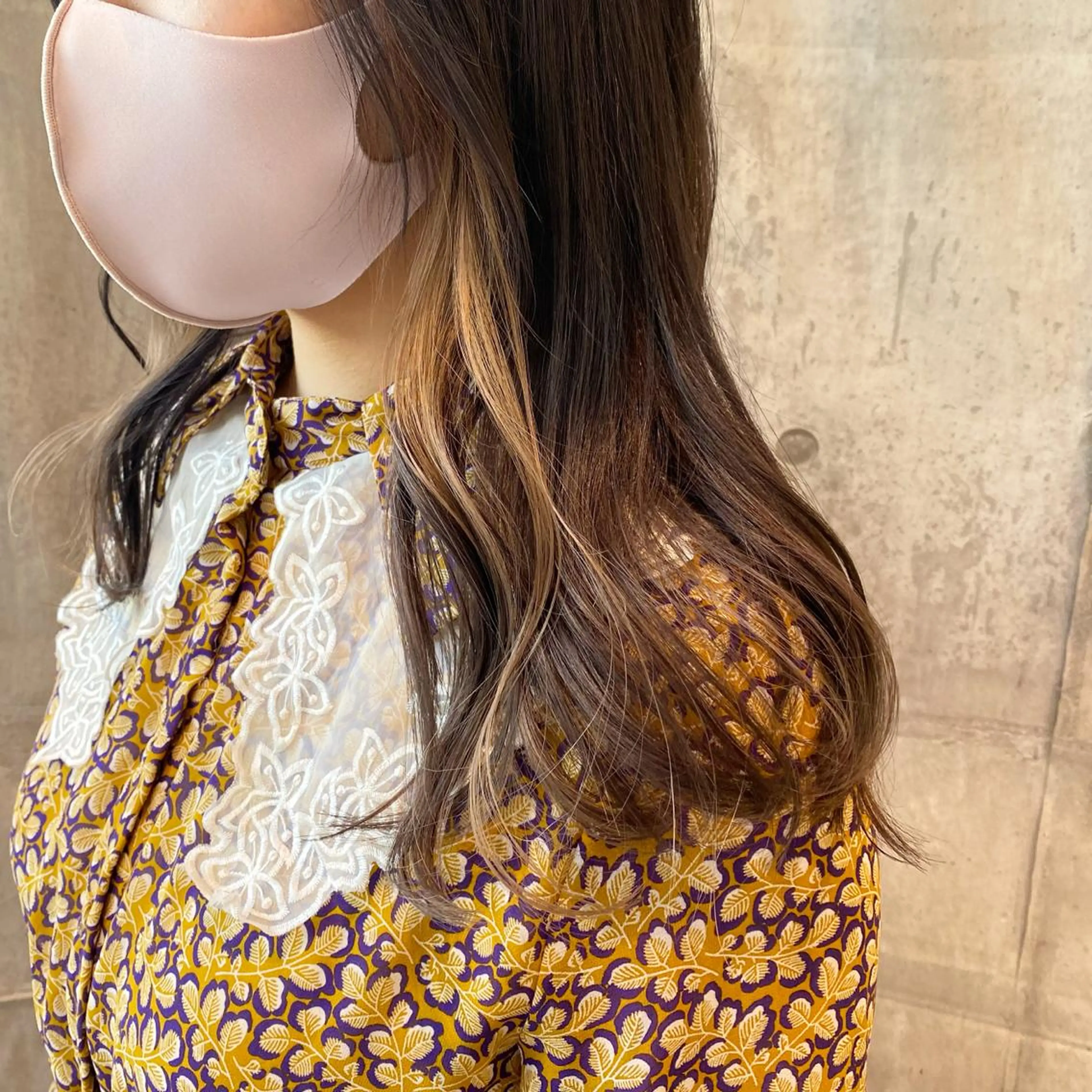 セミロング カラー HOLON池袋所属・ウルフカット ハッシュカット/七海のヘアスタイル