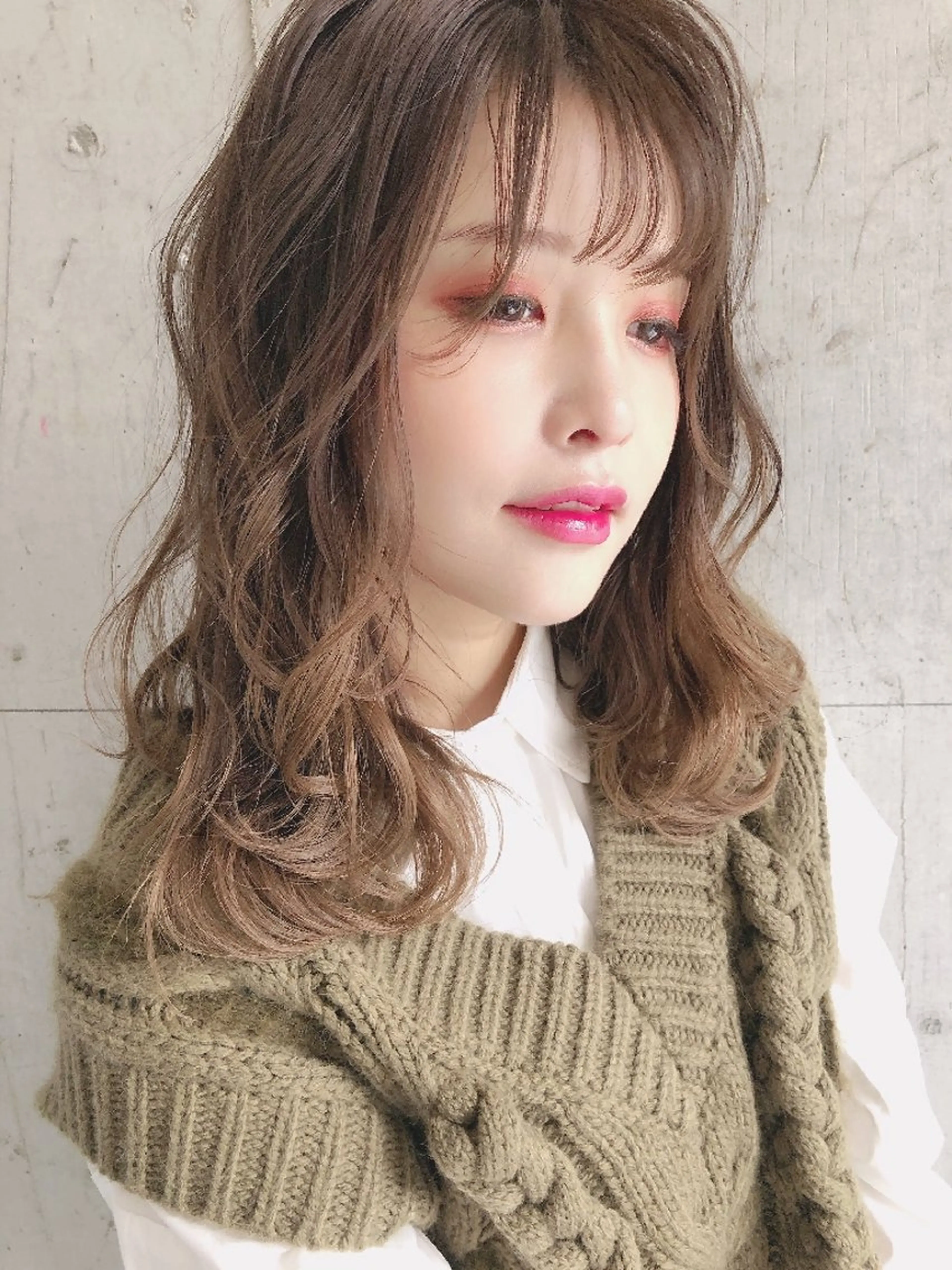 セミロング サロウィン銀座ray店所属・シノヅカ ケンゾーのヘアスタイル