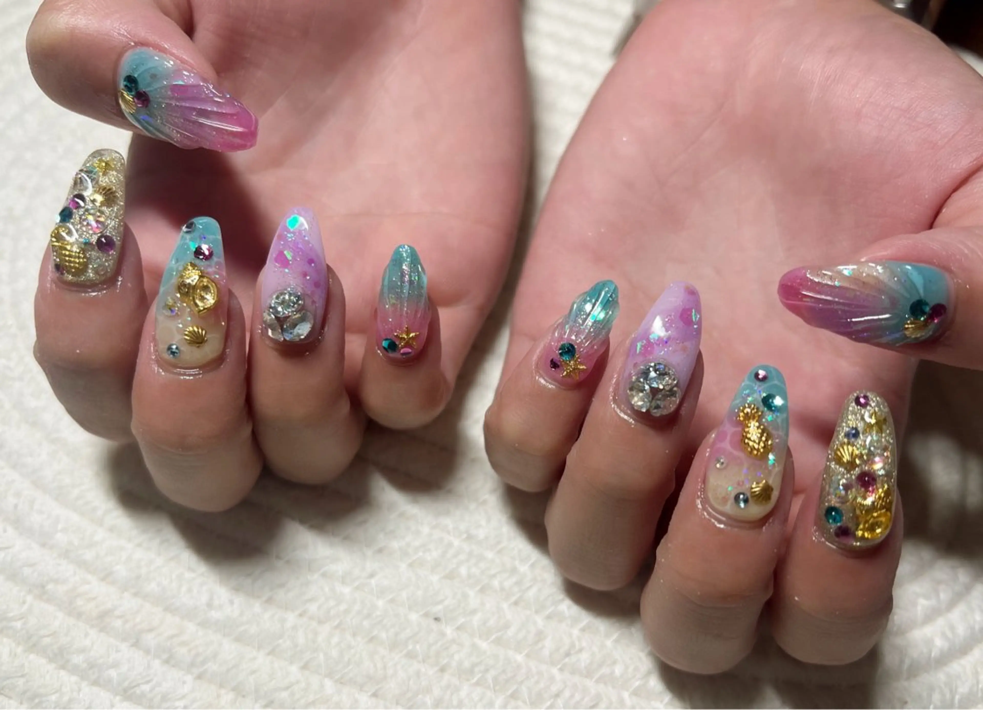 ネイル ハンドネイル liberté (リベルテ)のネイルデザイン