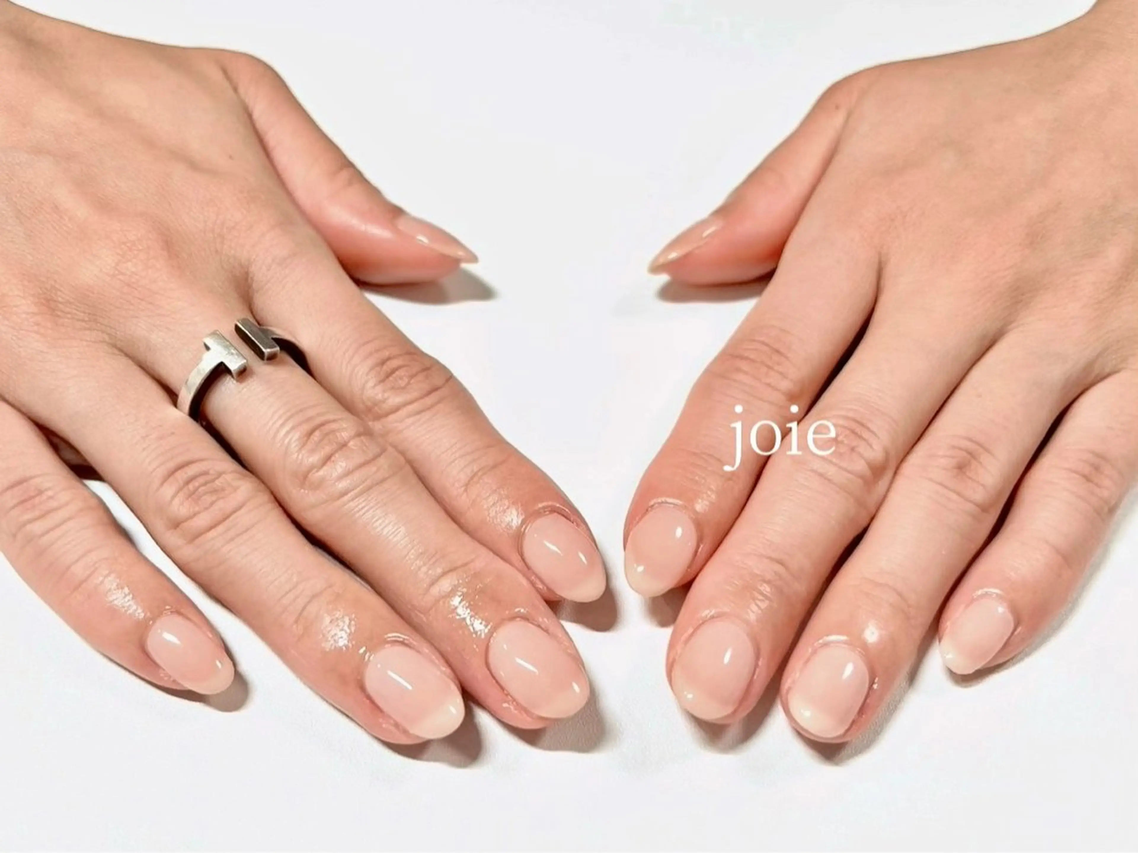 ネイル キラキラネイル 韓国ネイル オフィスネイル シンプルネイル ワンホンネイル ハンドネイル Nailist Mikuのネイルデザイン