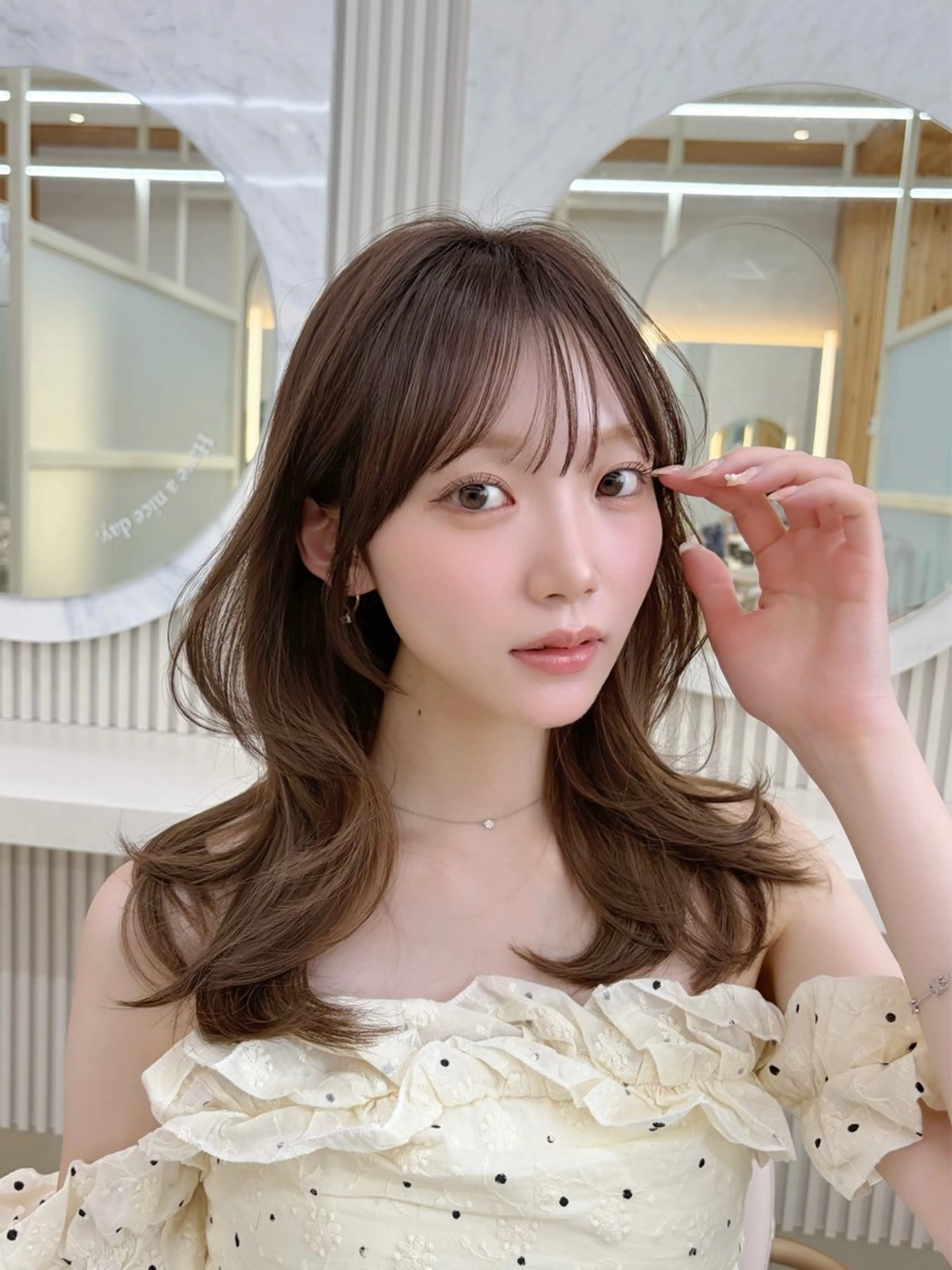 セミロング カット ヘアカラー トリートメント oto🤍×美髪× ゆるふわレイヤーのヘアスタイル