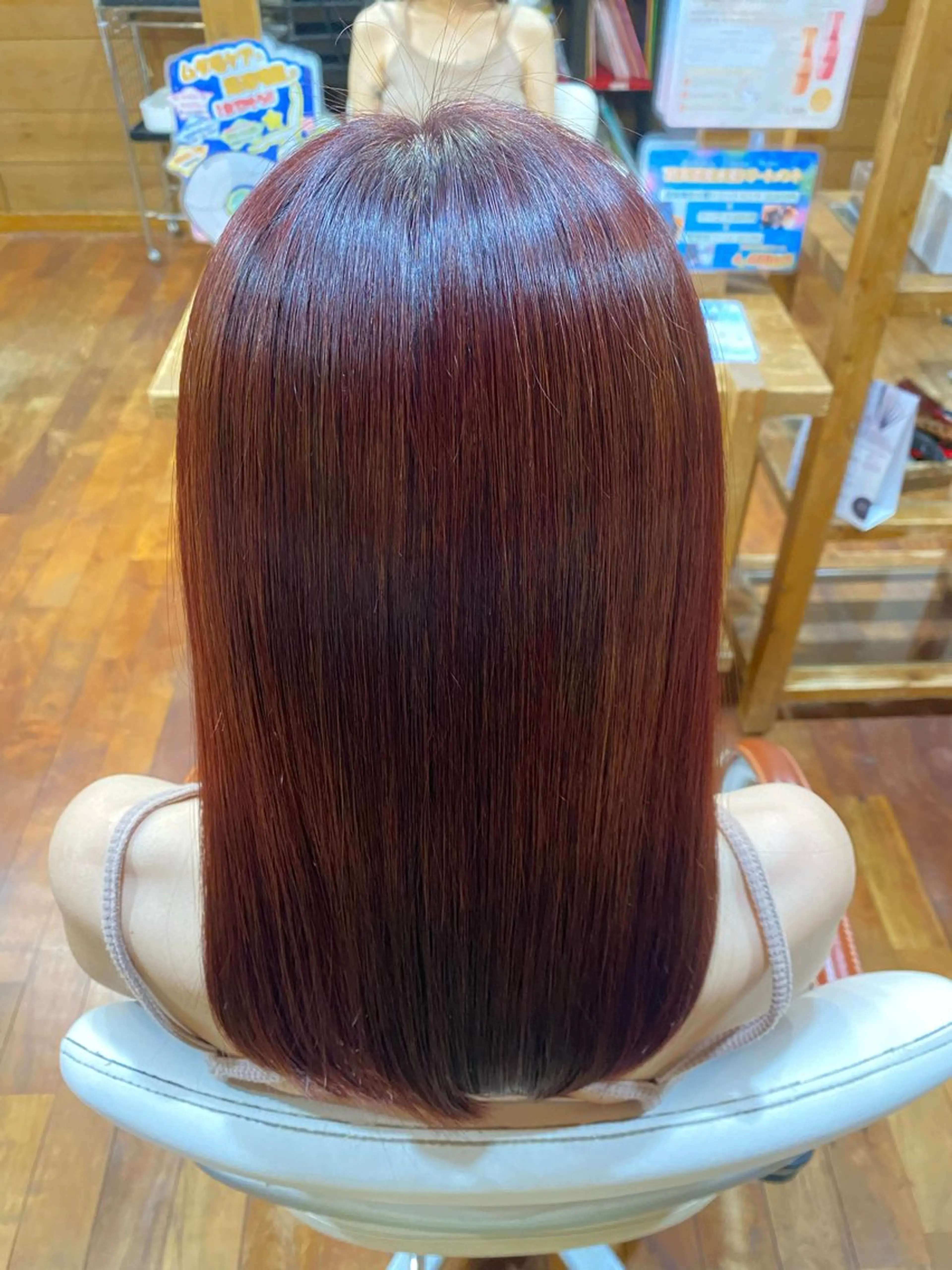 カラー 平塚 遥菜のヘアスタイル