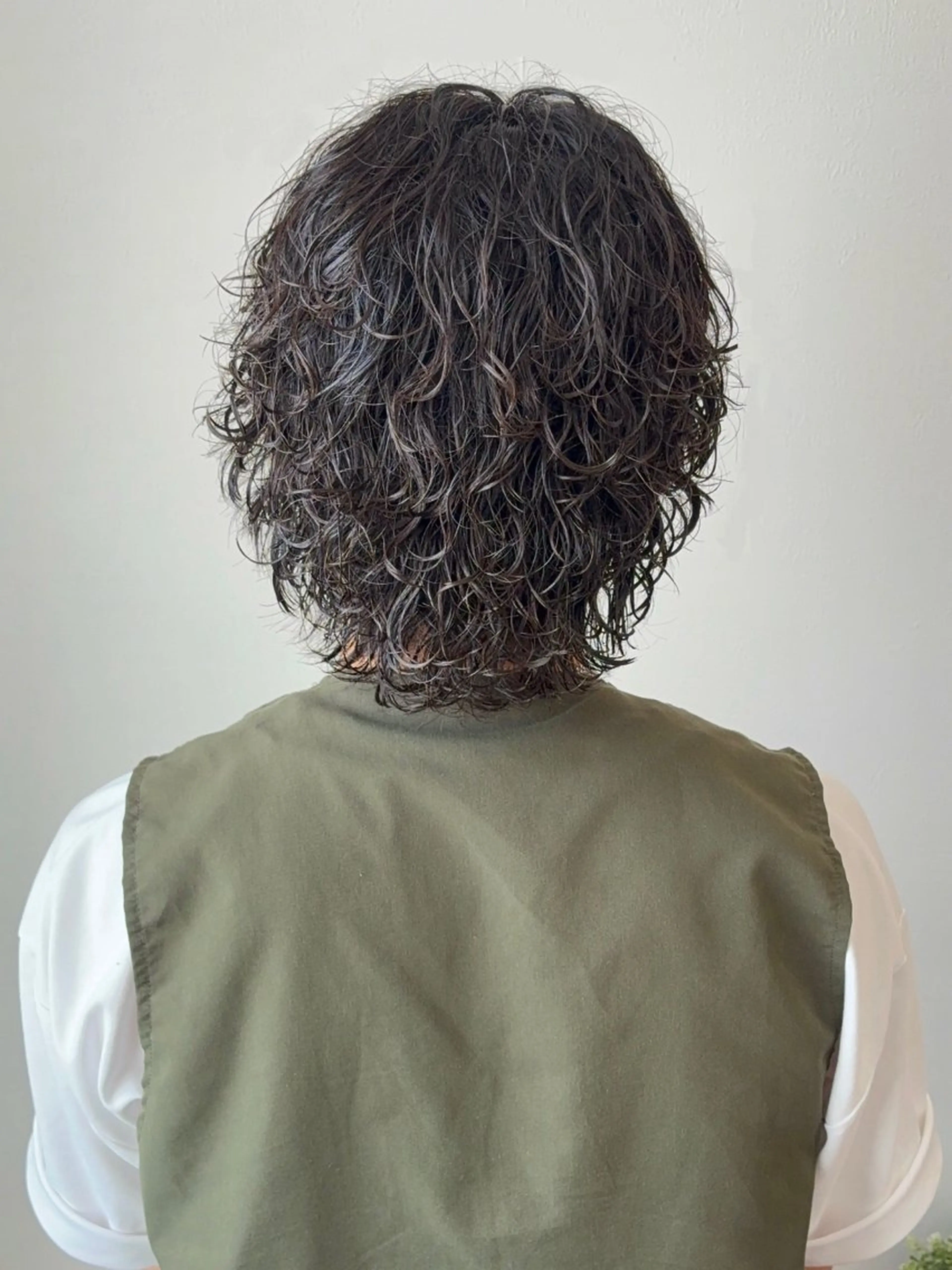 ロング パーマ メンズ カット パーマ flash pack所属・勝木 拓のヘアスタイル