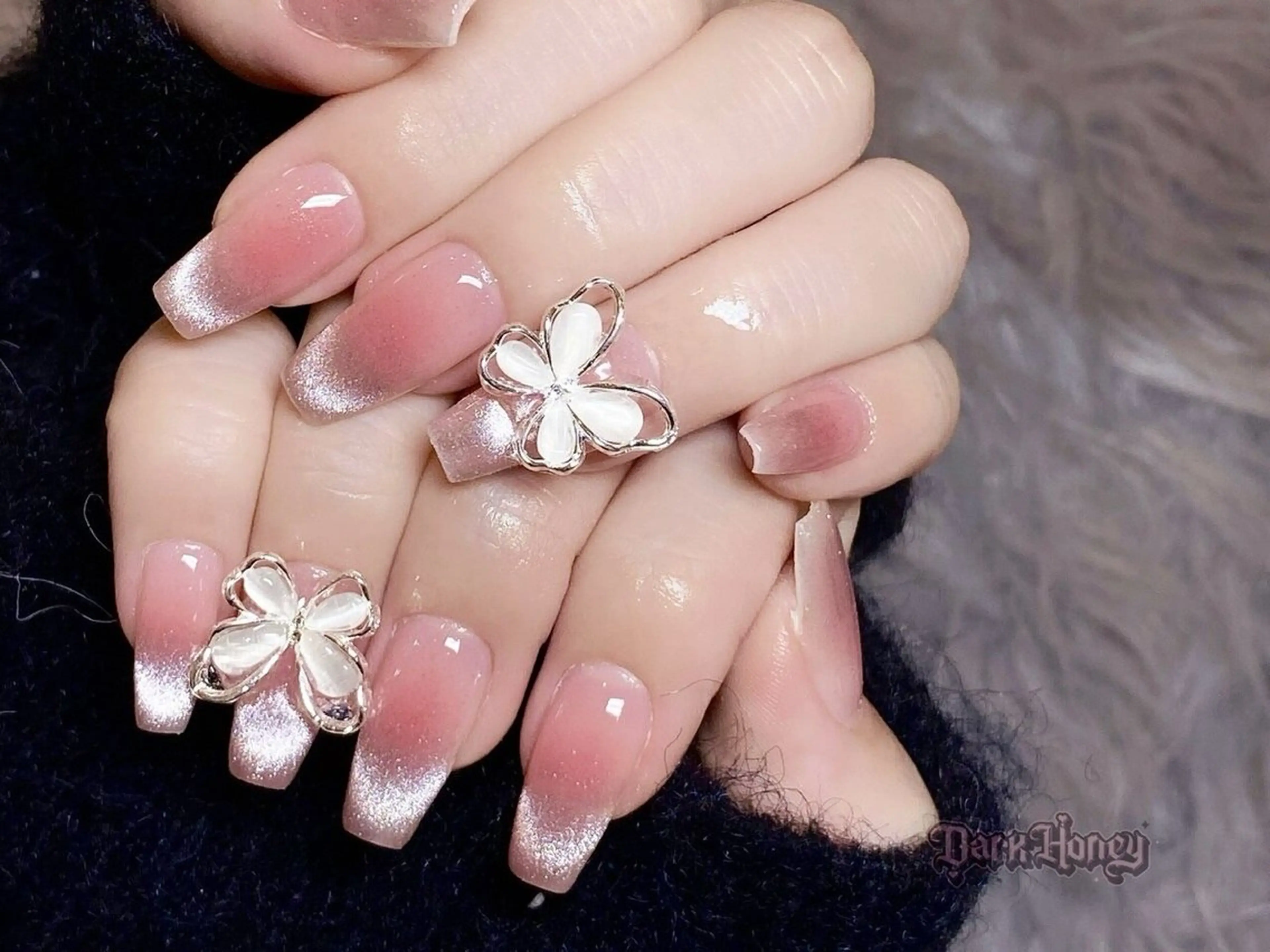 【夏大人気】自爪400色以上選べるマグネットフレンチ¥6600 オフィスネイル特集の写真