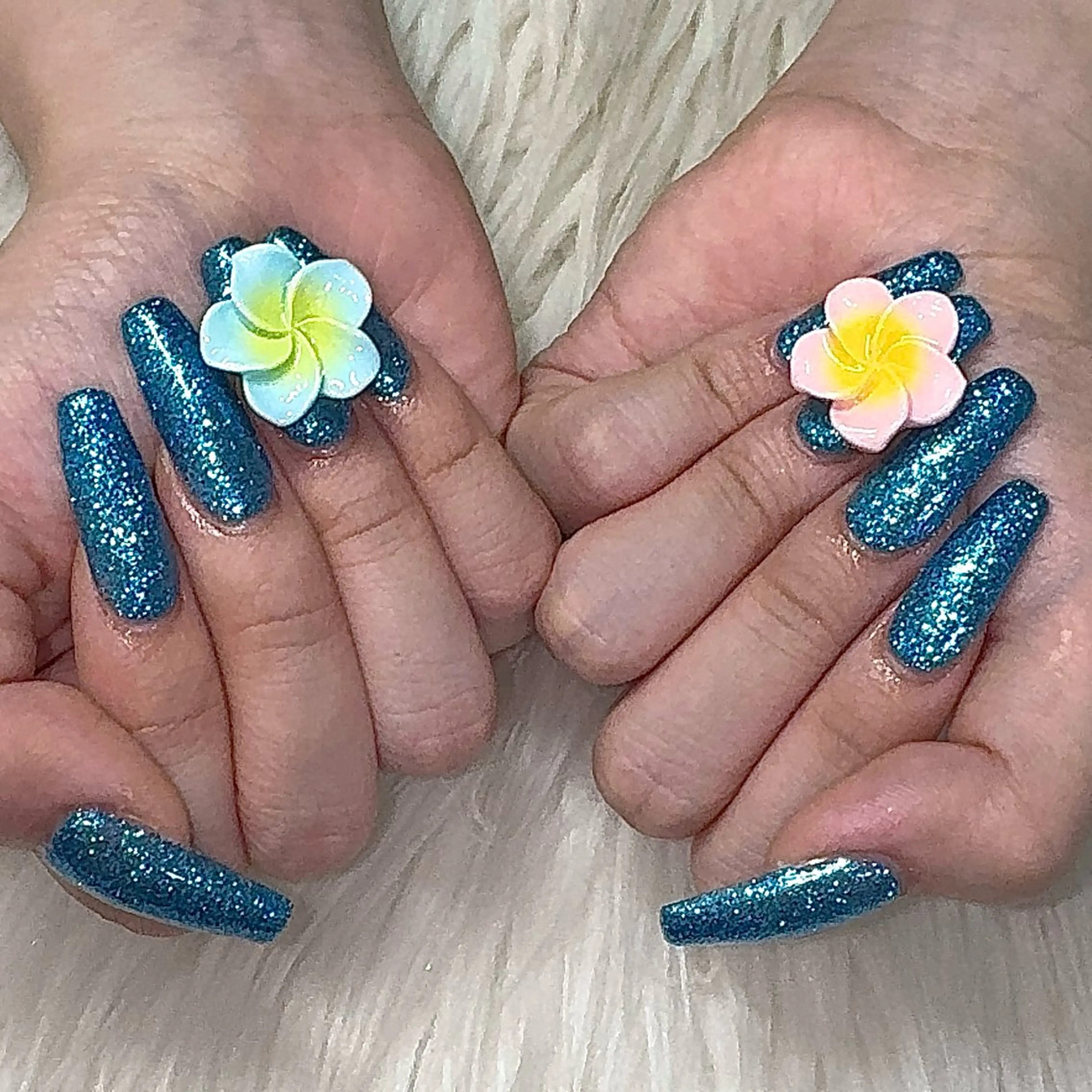 ネイル ハンドネイル 黒川 実祐のネイルデザイン