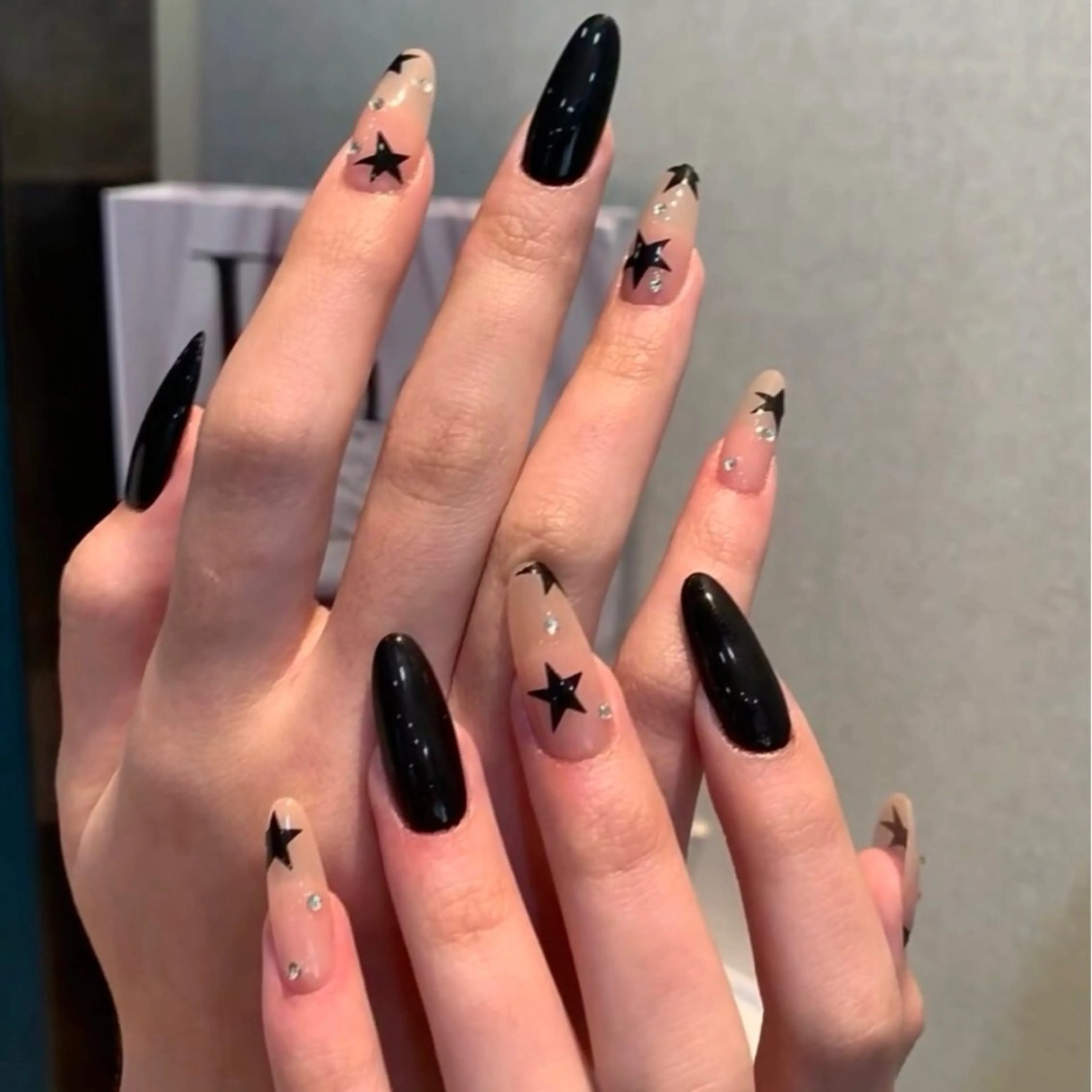 スカルプ長さ出し＋お持ちデザインok！※4本まで付け放題✨初回ソフトシェルオフ無料の写真