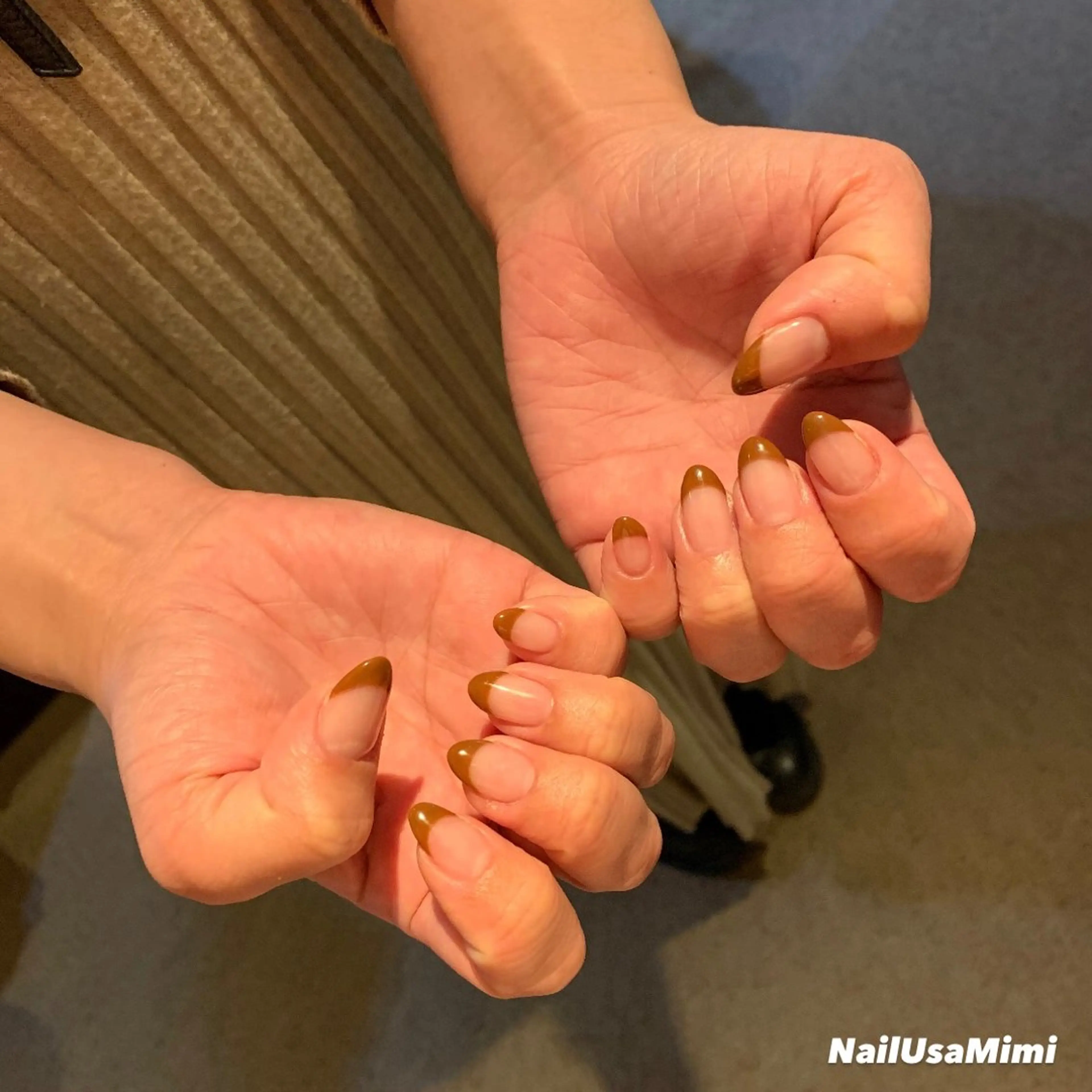 ネイル ジェルネイル マグネットネイル 持ち込み ワンカラーネイル パラジェル 本町ネイルNail UsaMimiのネイルデザイン