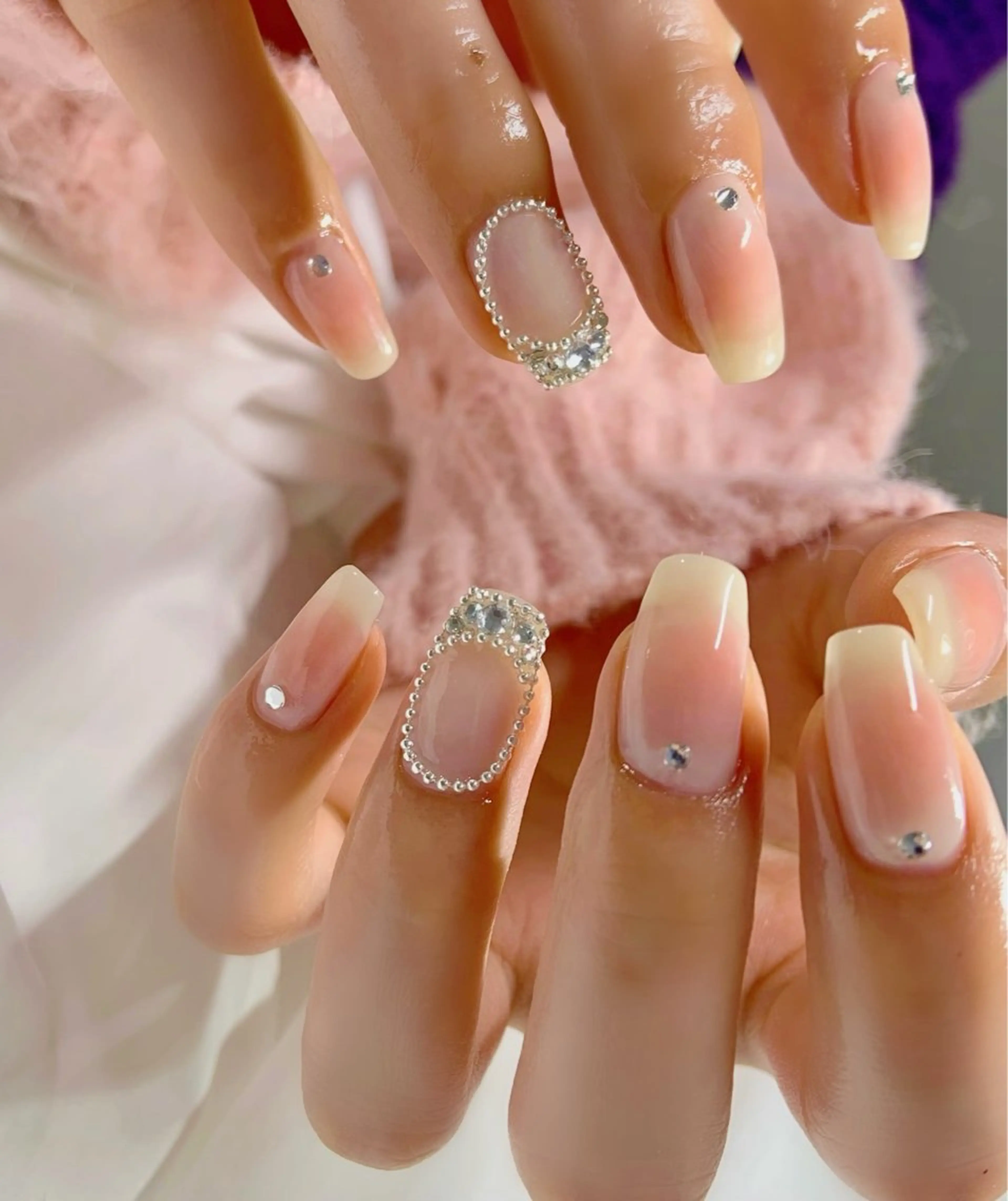 ネイル アートネイル ハンドネイル ＼近畿大学／近く🦢 Swanのネイルデザイン