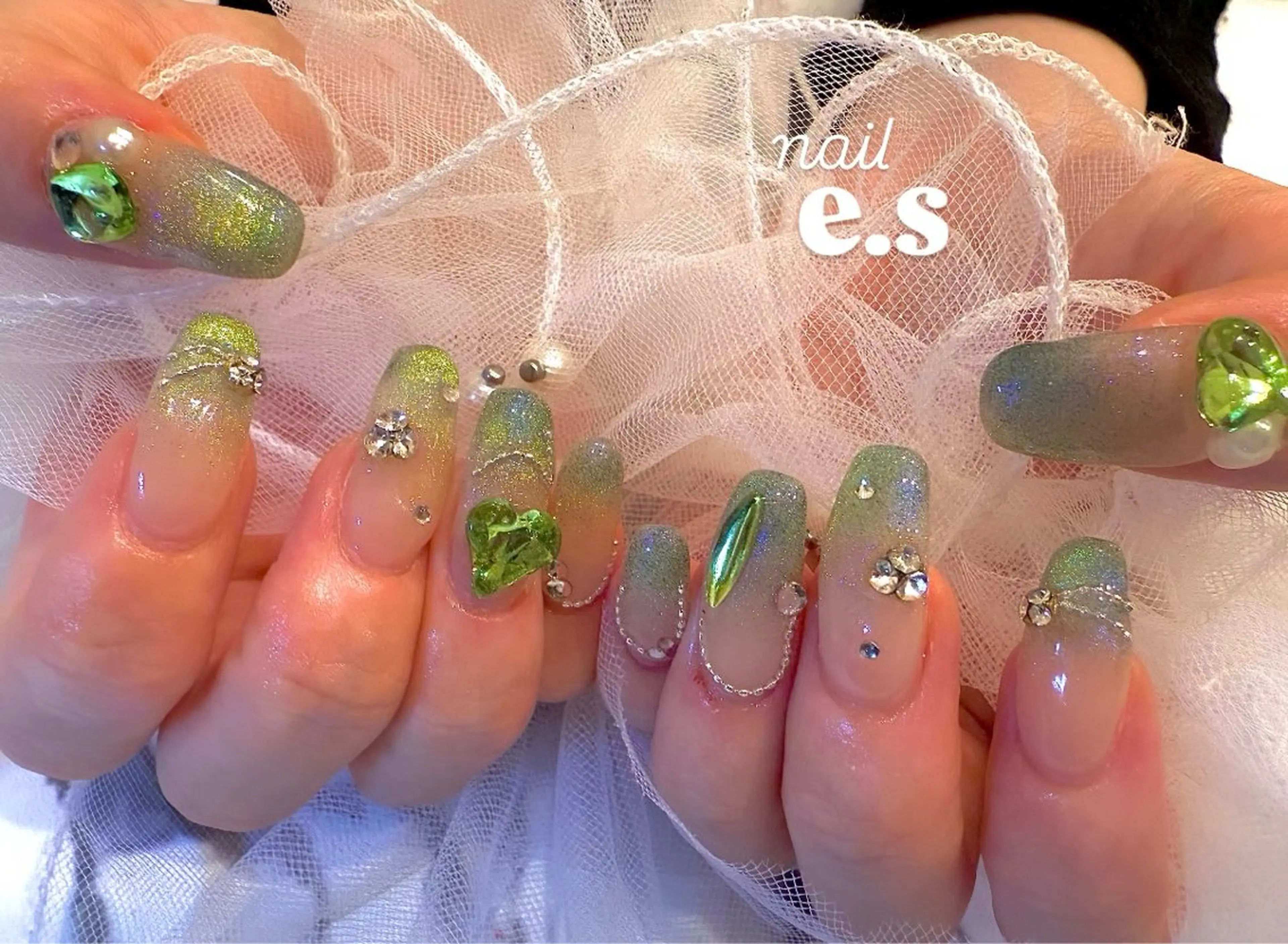ネイル ハンドネイル nail e.sのネイルデザイン