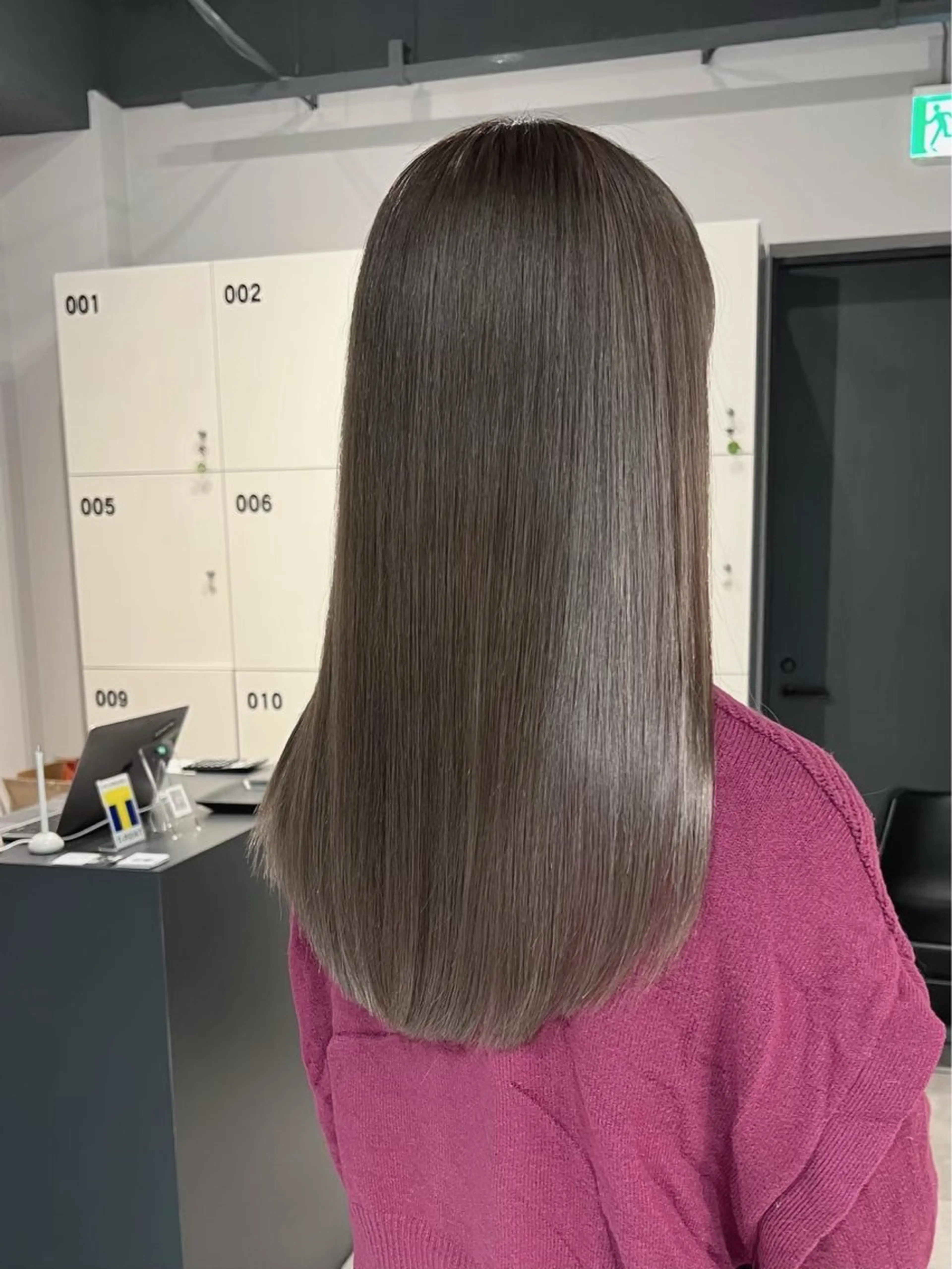 ロング カラー ブリーチ ダブルカラー グレージュ ブリーチなしカラー 透明感カラー/レイヤ ーhinata.のヘアスタイル