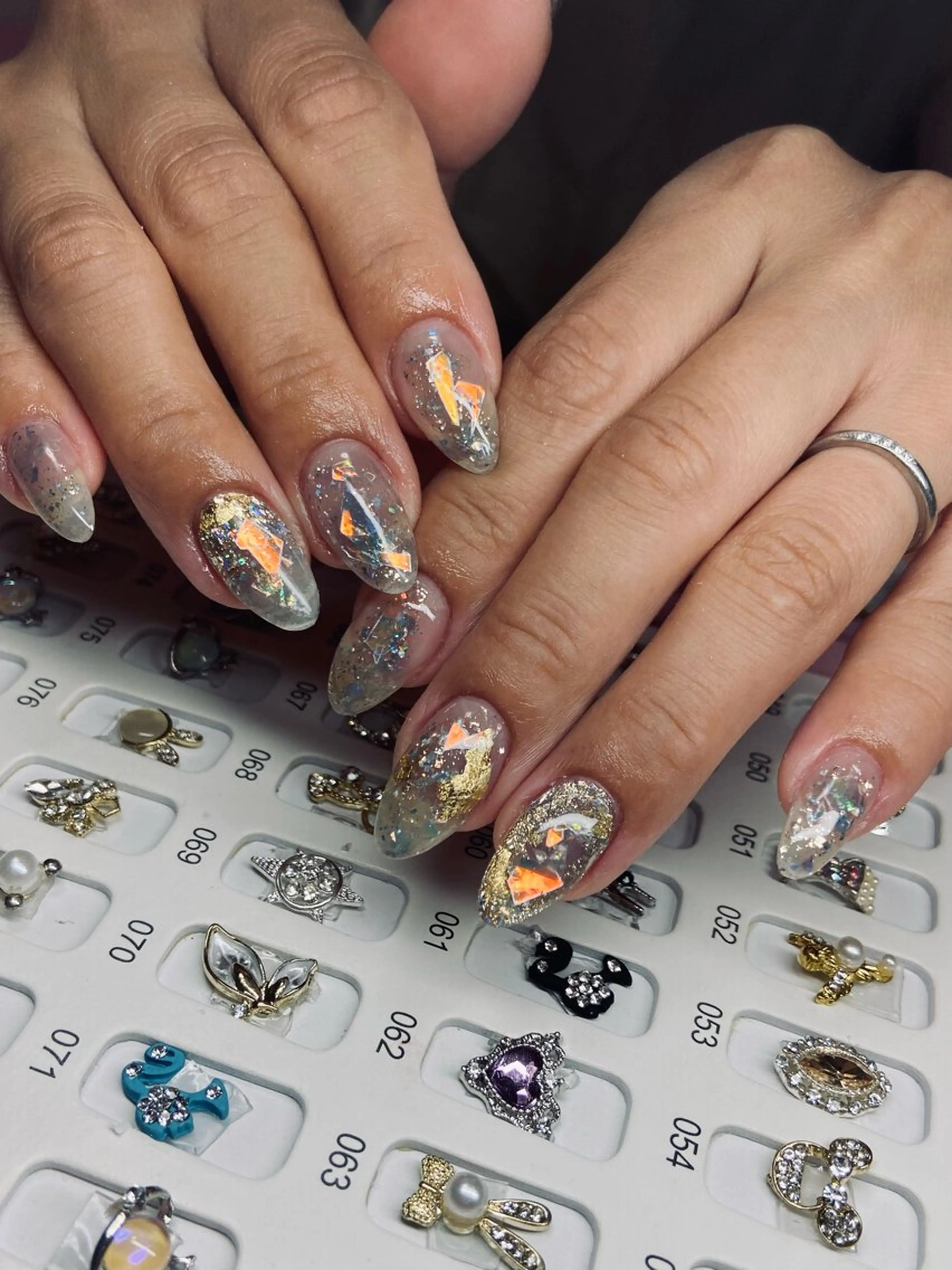 ネイル キラキラネイル HandSnail自宅サロン所属・HandSnail 座間自宅ネイルサロンのネイルデザイン