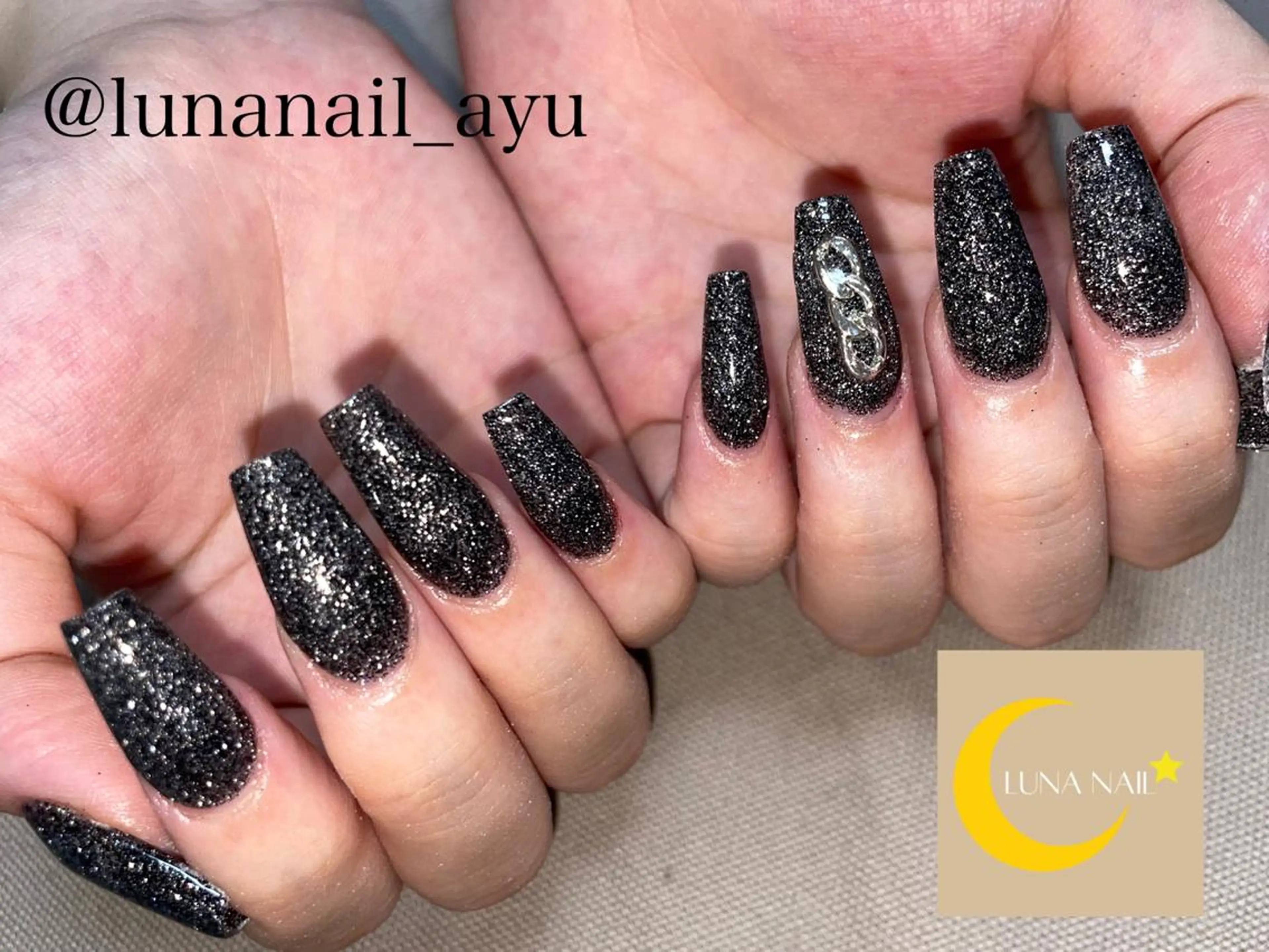 セミロング ハンドネイル 🌙LUNA  NAIL⭐️所属・LUNA NAIL ayuのネイルデザイン