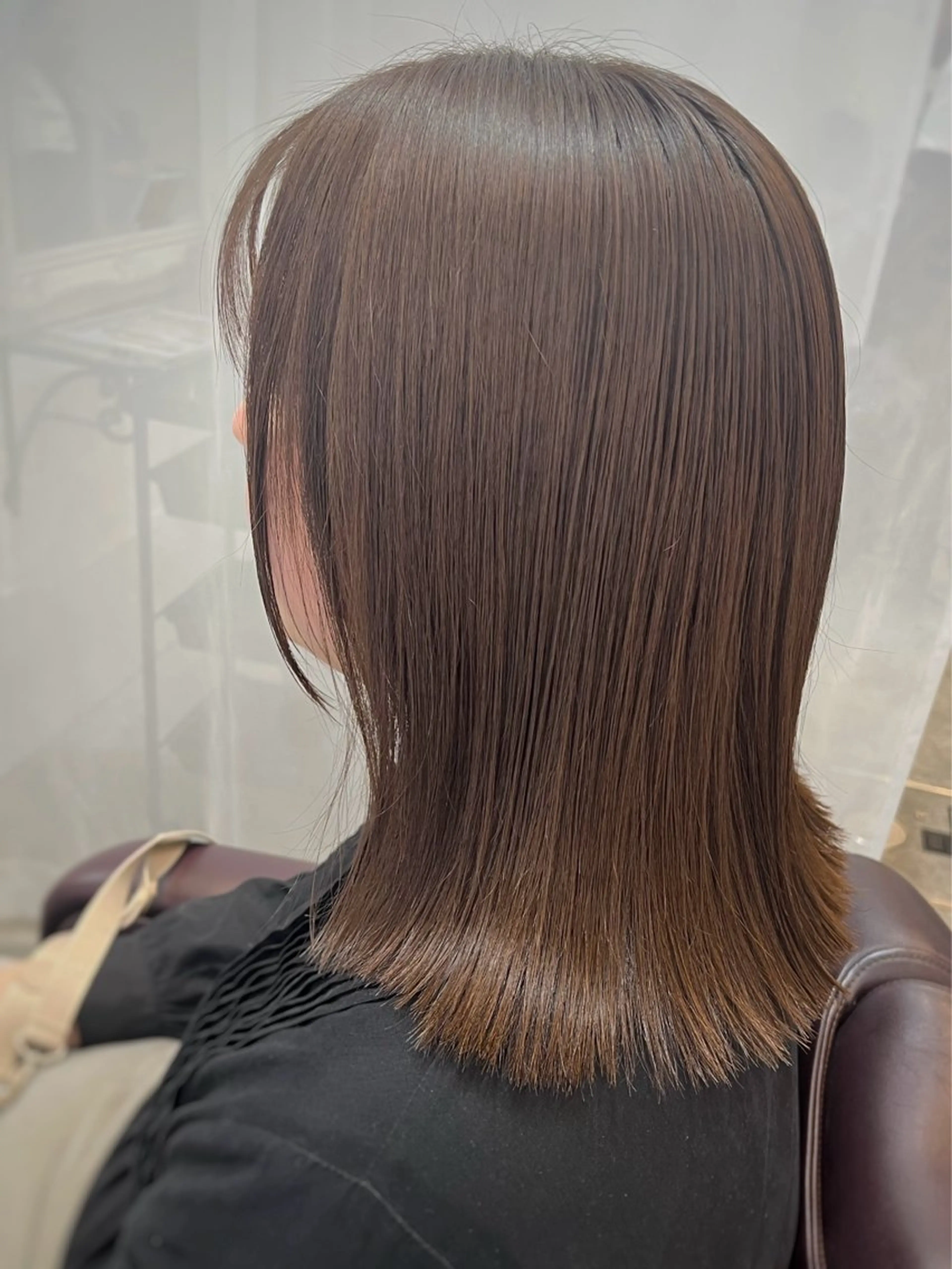 ミディアム カラー 切りっぱなしボブ アディクシーカラー ベージュカラー 透明感カラー ボブ カット ヘアカラー トリートメント 中原由貴 /WILLOW京橋のヘアスタイル