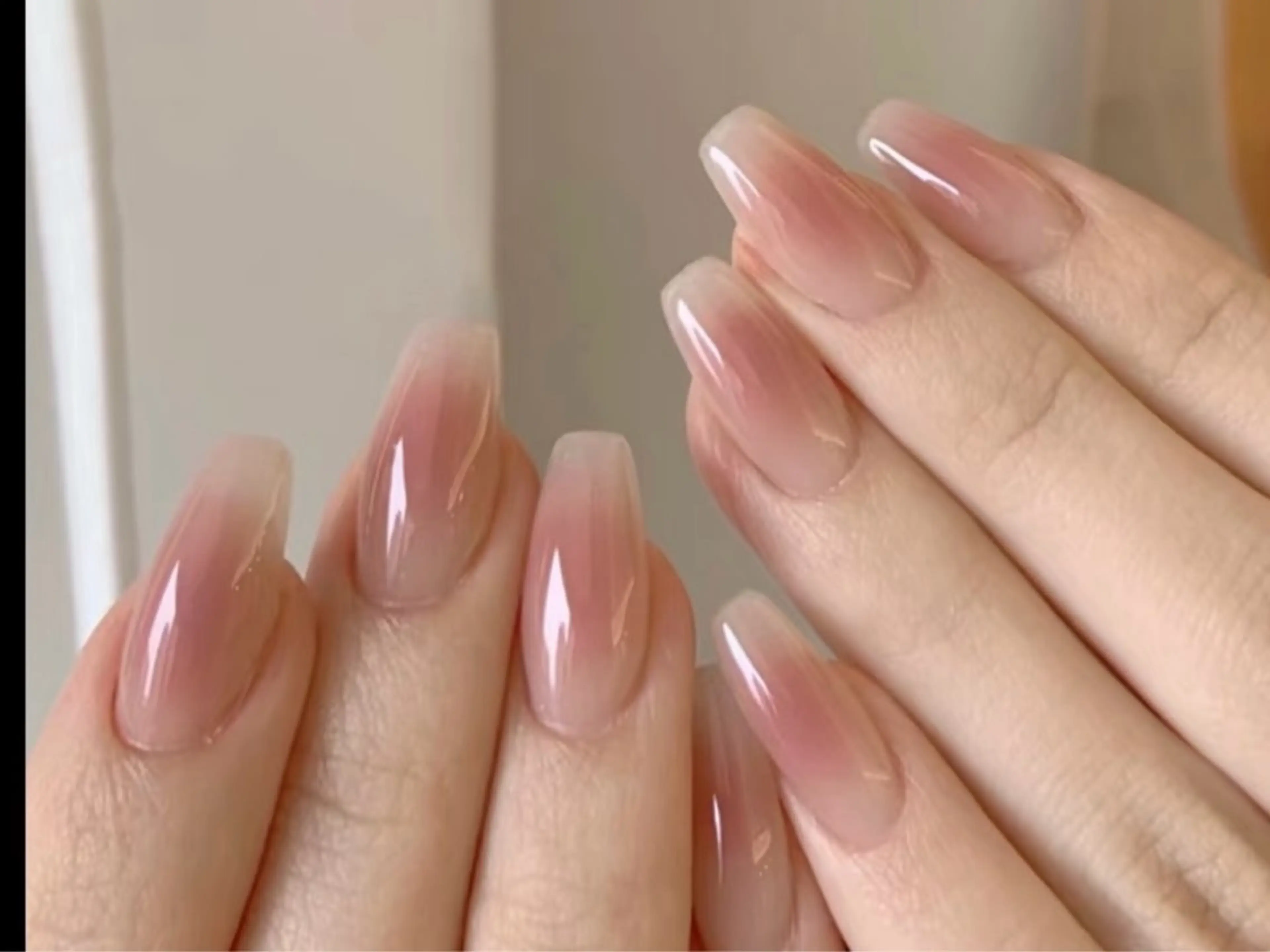 ミディアム ハンドネイル Chic Muse nail salonのネイルデザイン