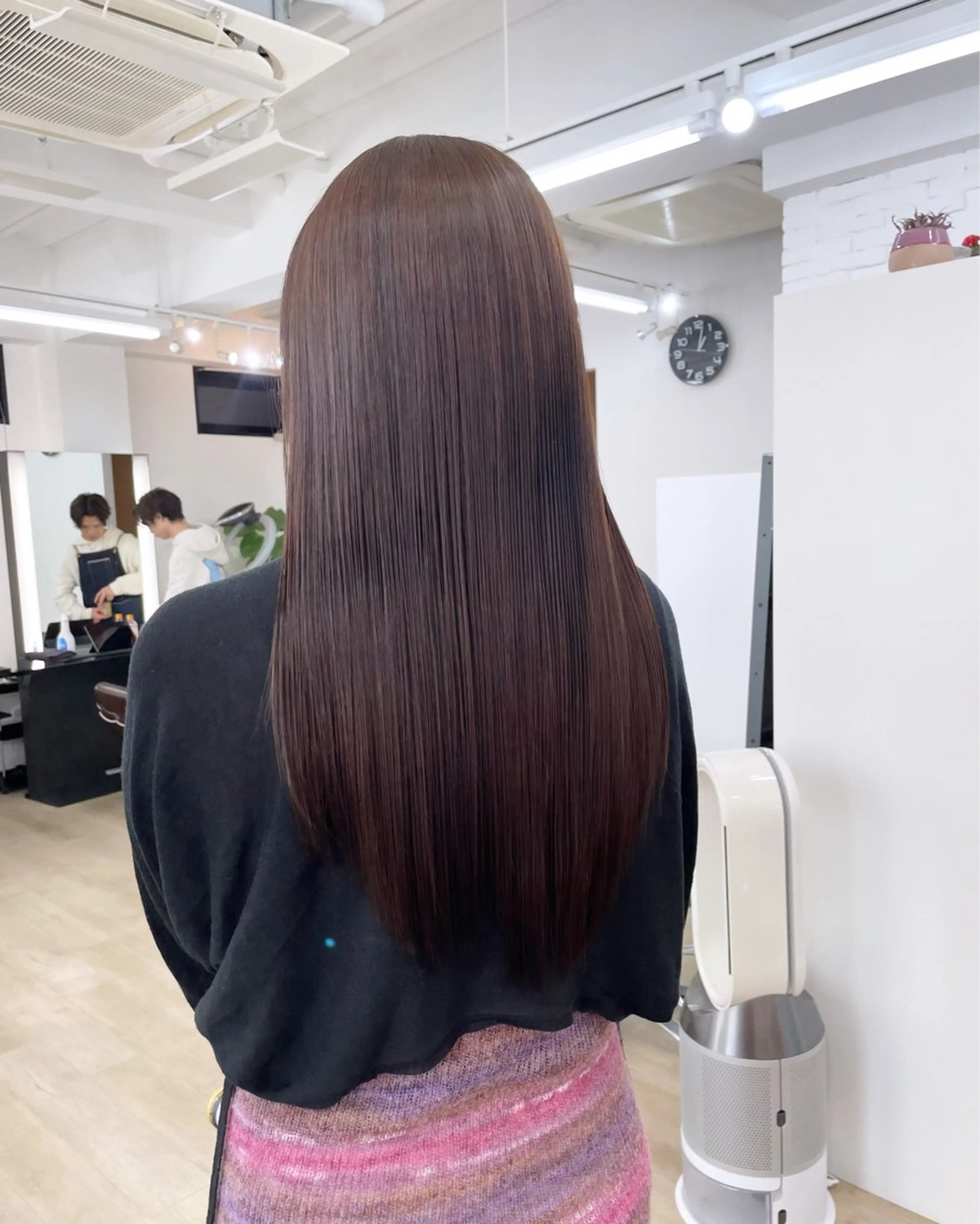 ロング カラー ベージュカラー ブリーチ 透明感カラー イルミナカラー オリーブベージュ ✨髪質改善✨原宿 えのもと　はなのヘアスタイル