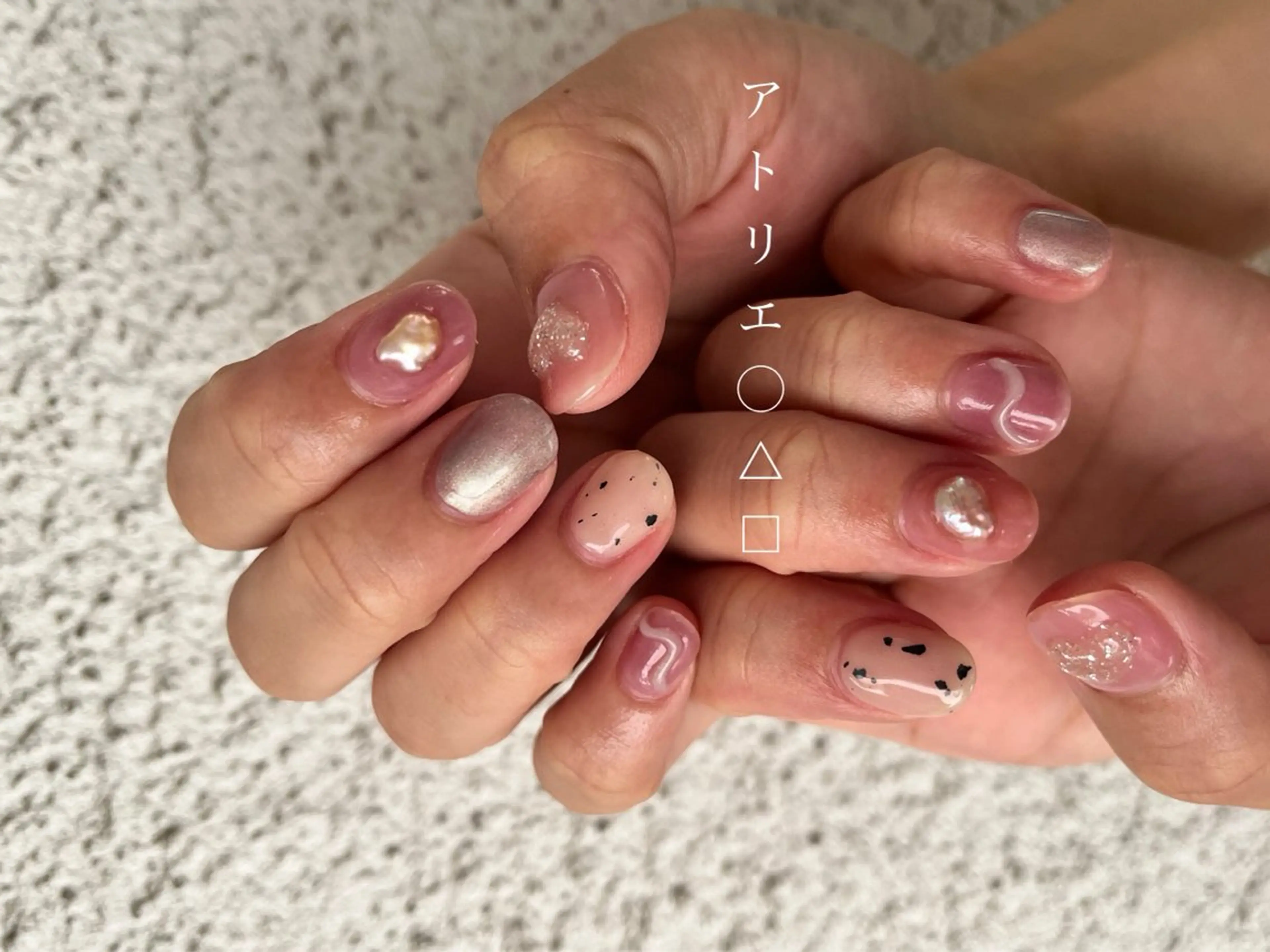 ネイル ニュアンスネイル オフィスネイル ハンドネイル アトリエ ○△□のネイルデザイン