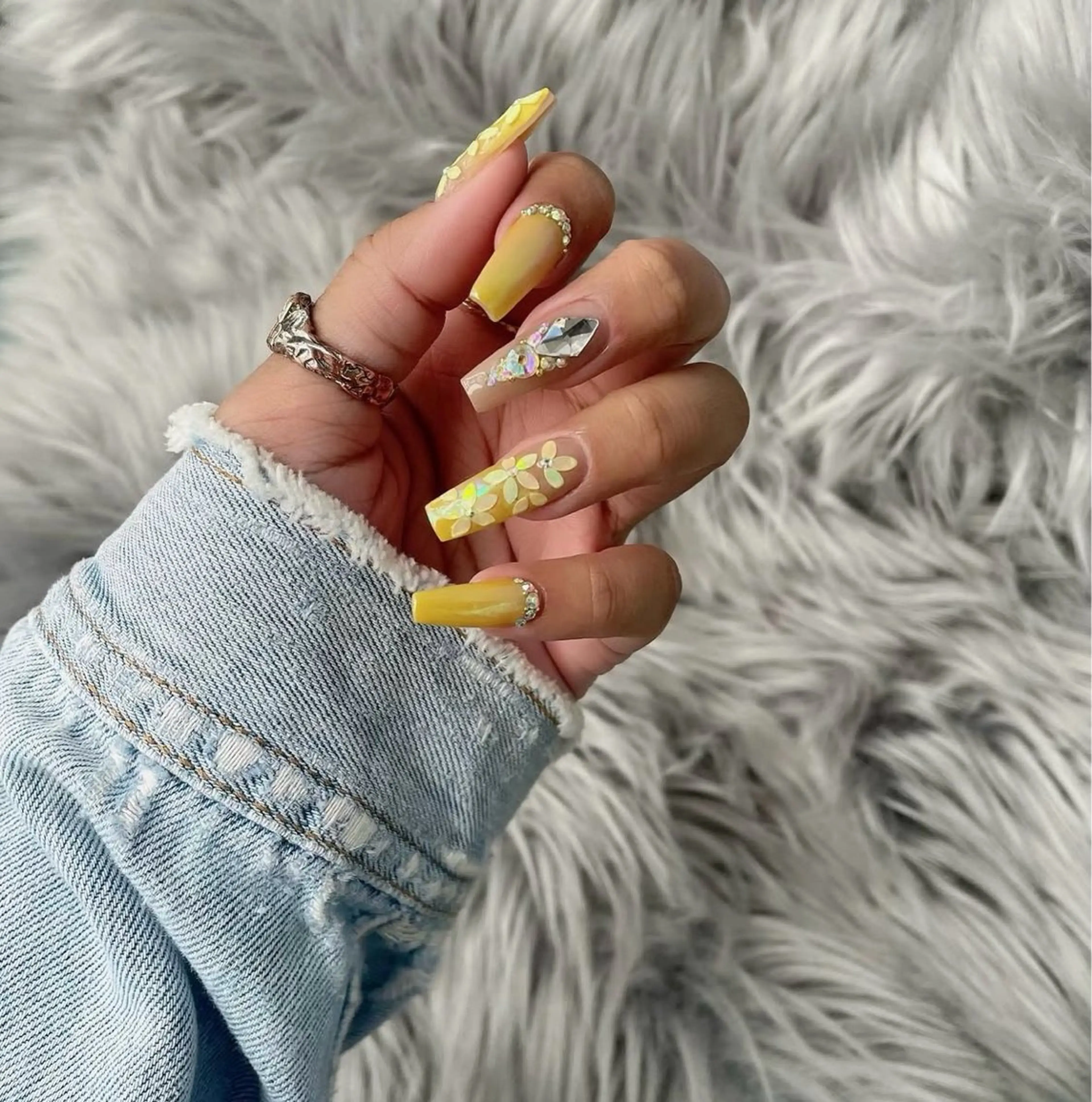 ネイル 長さ出し フラワーネイル ロングネイル 持ち込み スカルプネイル RICO ️のネイルデザイン