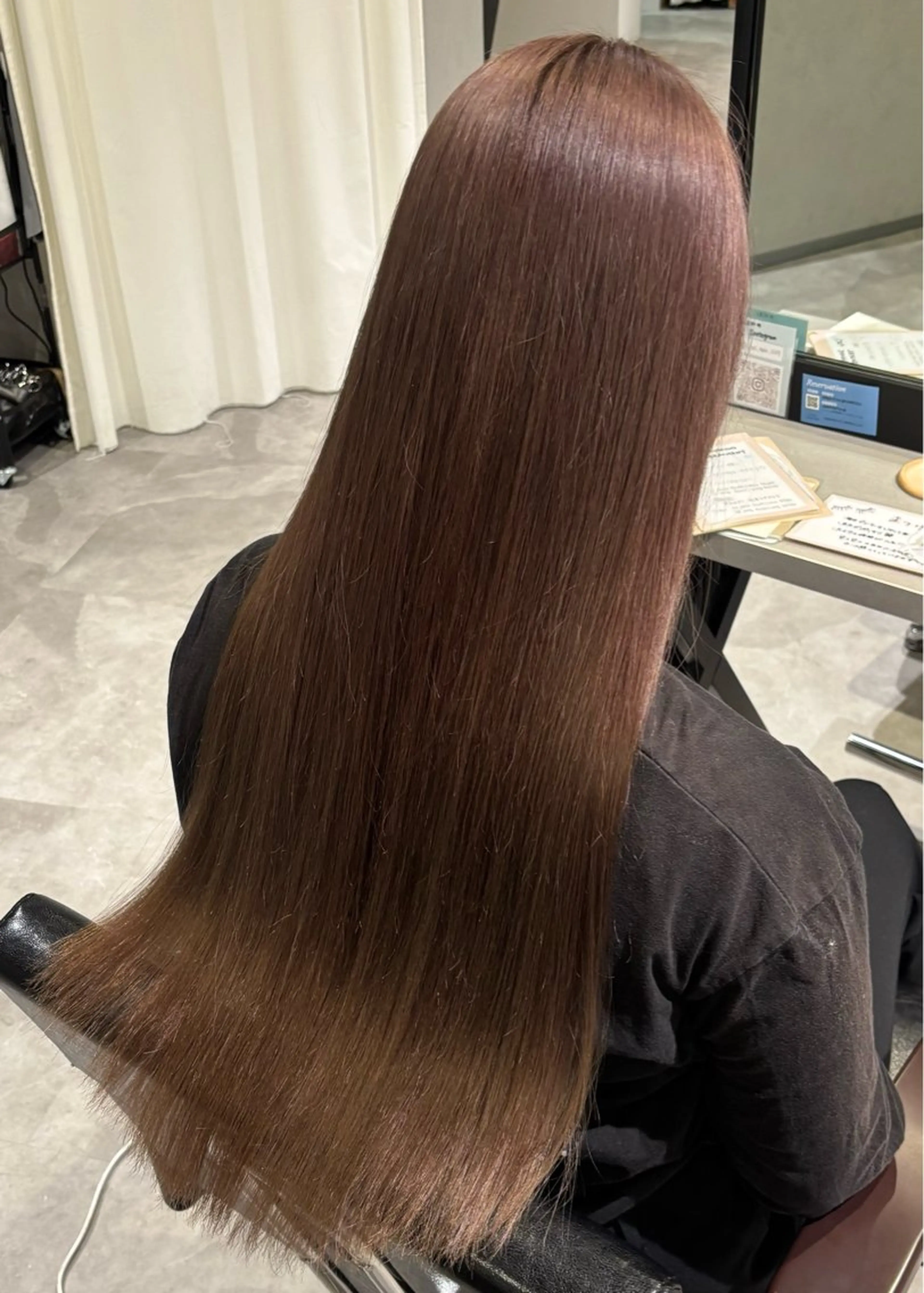 ロング ヘアカラー 長尾ゆりの/ボブ/ ベージュ/ハイトーンのヘアスタイル