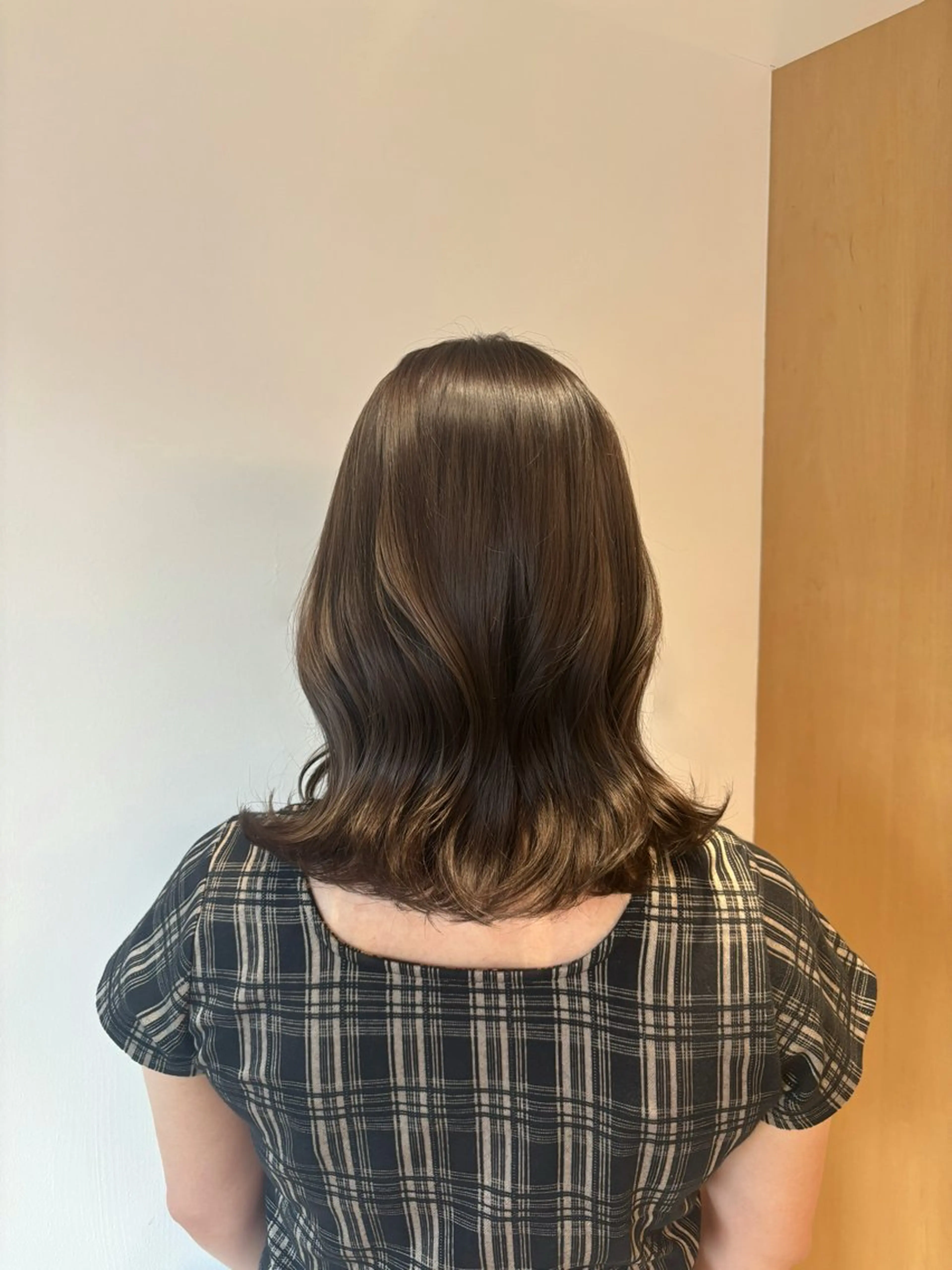 ミディアム カラー レピア恵比寿駅前店所属・あくつ りおのマツエク・マツパデザイン