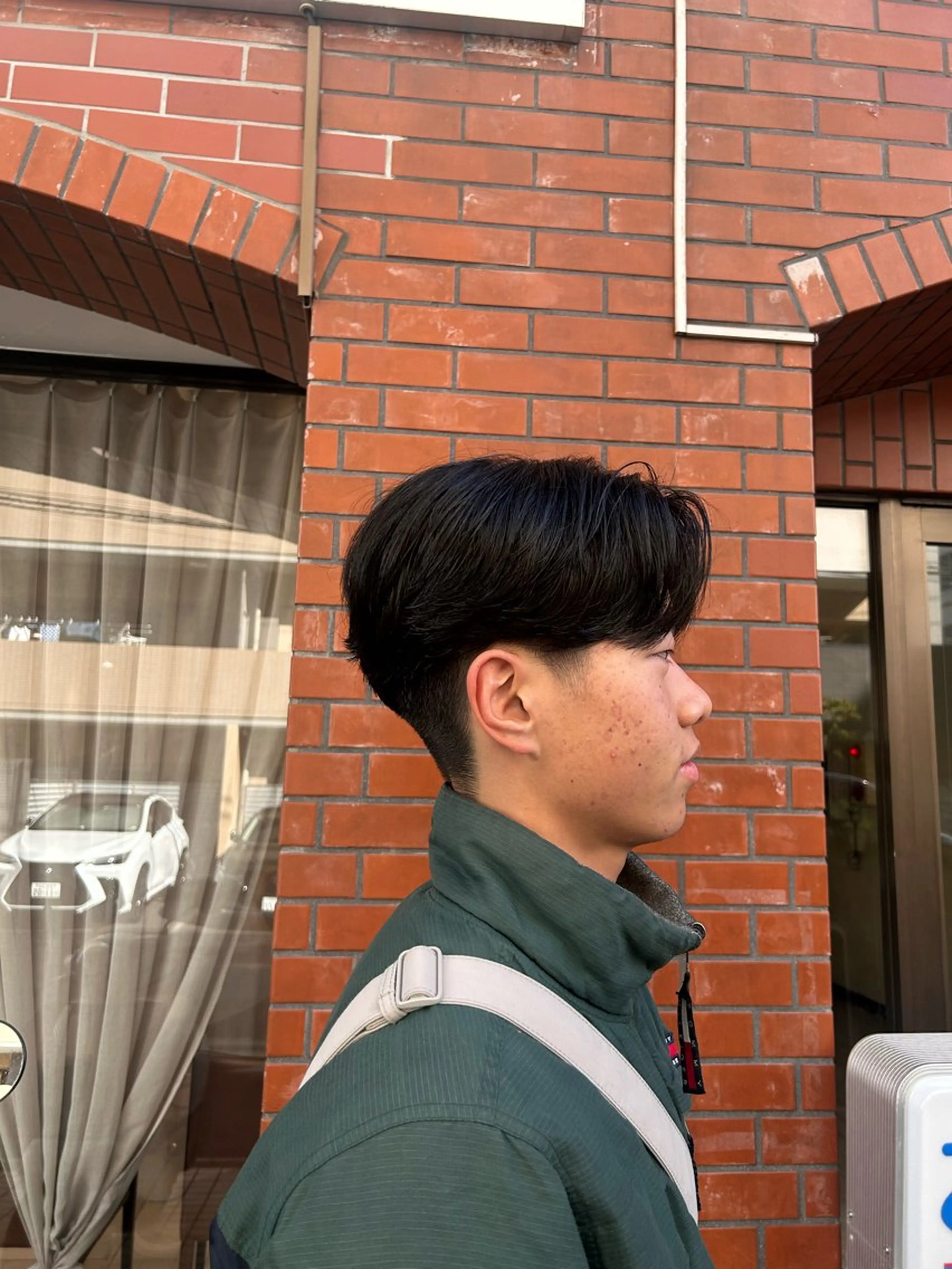 ショート パーマ メンズ メンズパーマ ニュアンスパーマ カット パーマ 保坂 駿太郎のヘアスタイル