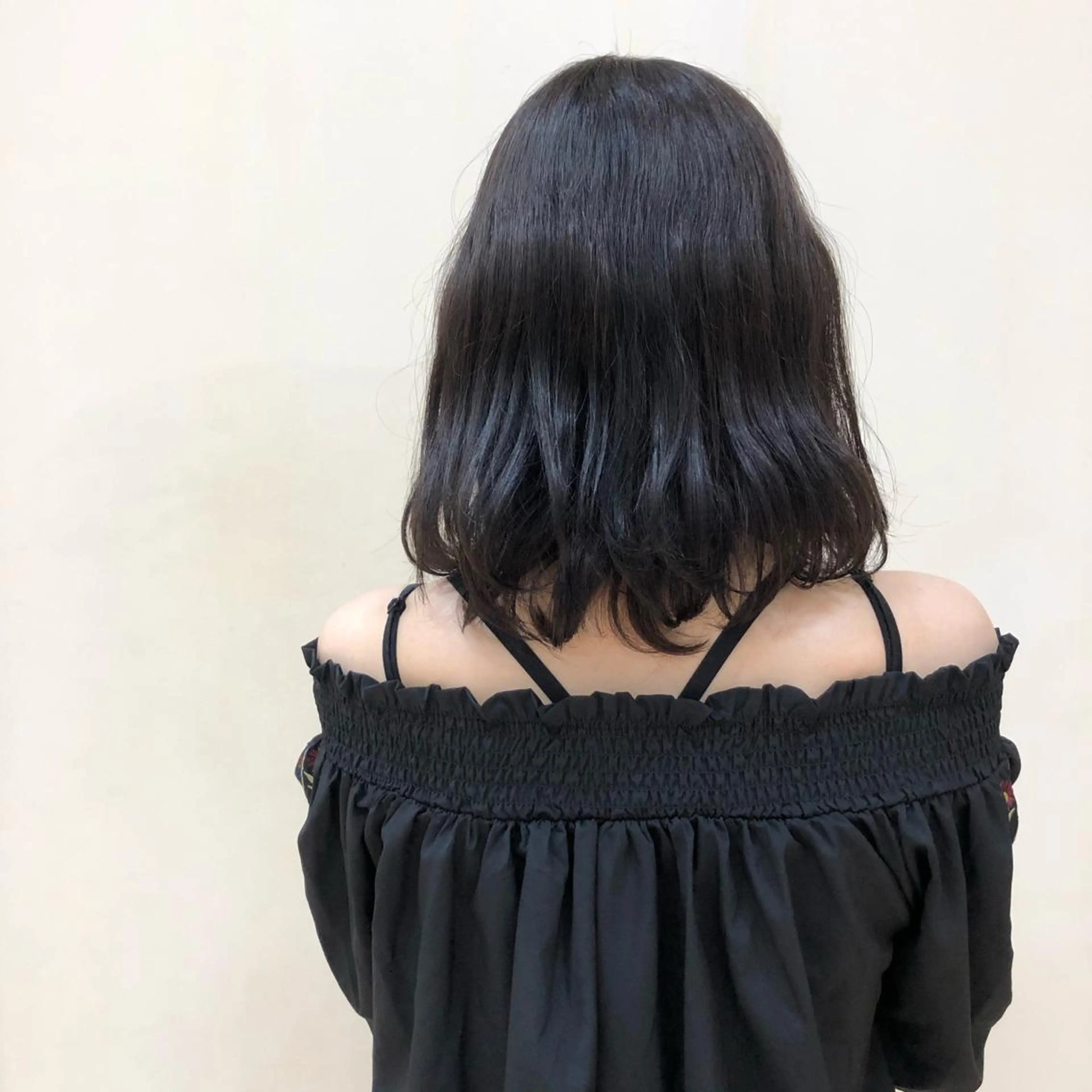 ミディアム Yui ユイのヘアスタイル