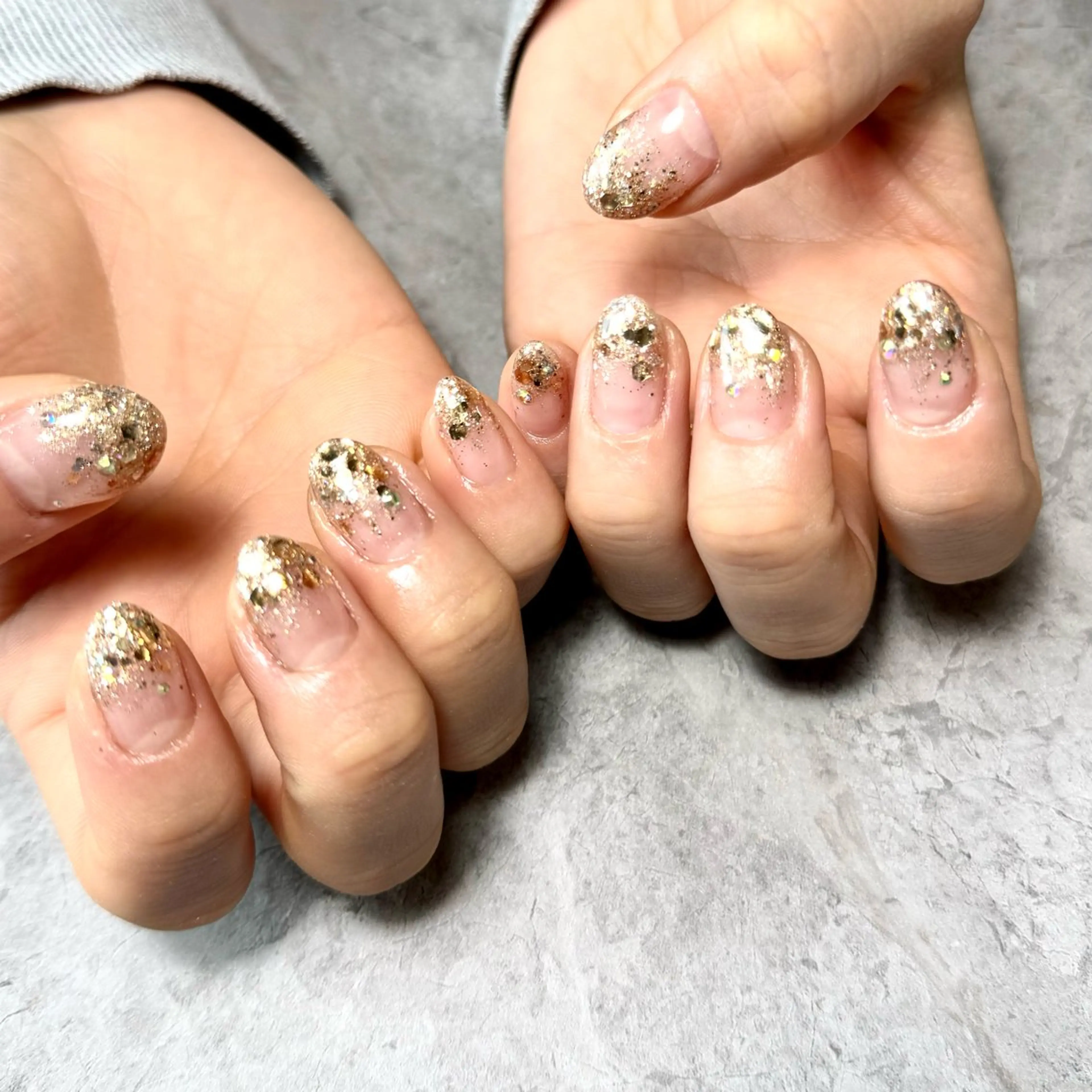 ネイル キラキラネイル ラメ(グリッター) ラメグラデーション シンプルネイル 春ネイル ハンドネイル Nail Salon Lillion【リリオン】所属・lillion karenのネイルデザイン
