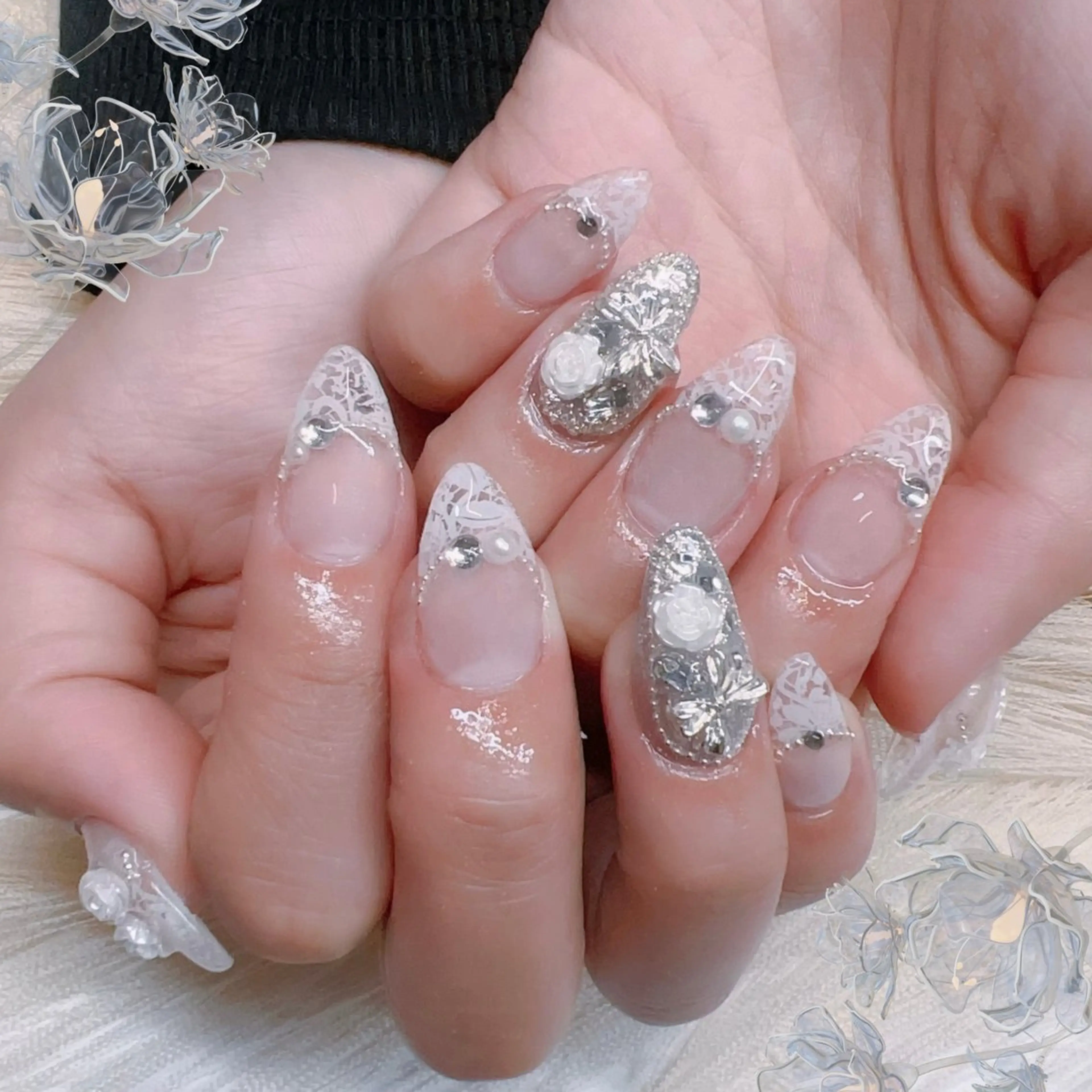 【オフあり】アート&パーツ乗せ放題ネイル【何度でも同価格】の写真