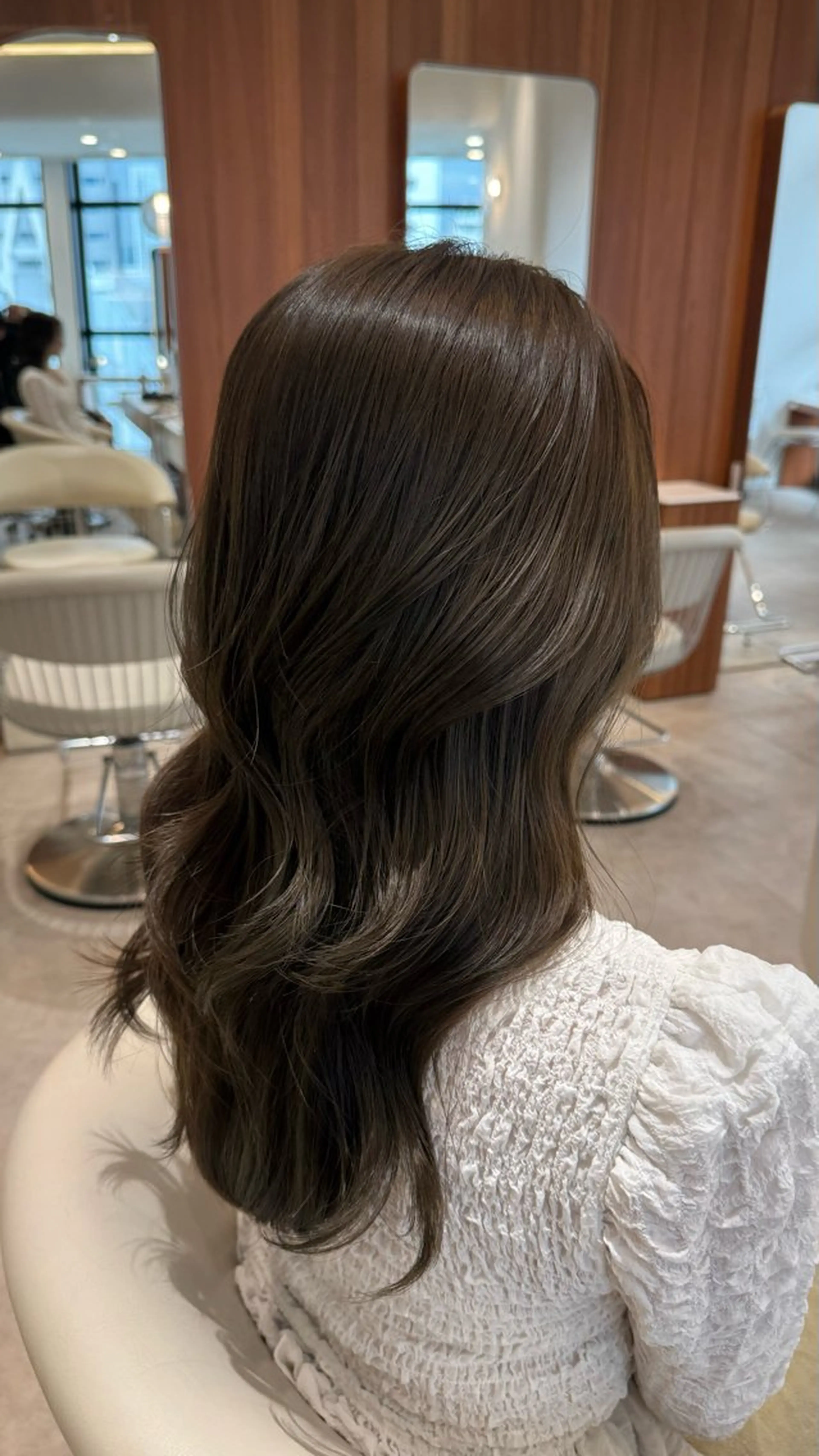 ロング カラー ベージュカラー ブラウンカラー 透明感カラー グレージュ オリーブベージュ カット ヘアカラー トリートメント ヘアセット 韓国レイヤー🇰🇷 韓国研修◎渋谷カイトのヘアスタイル