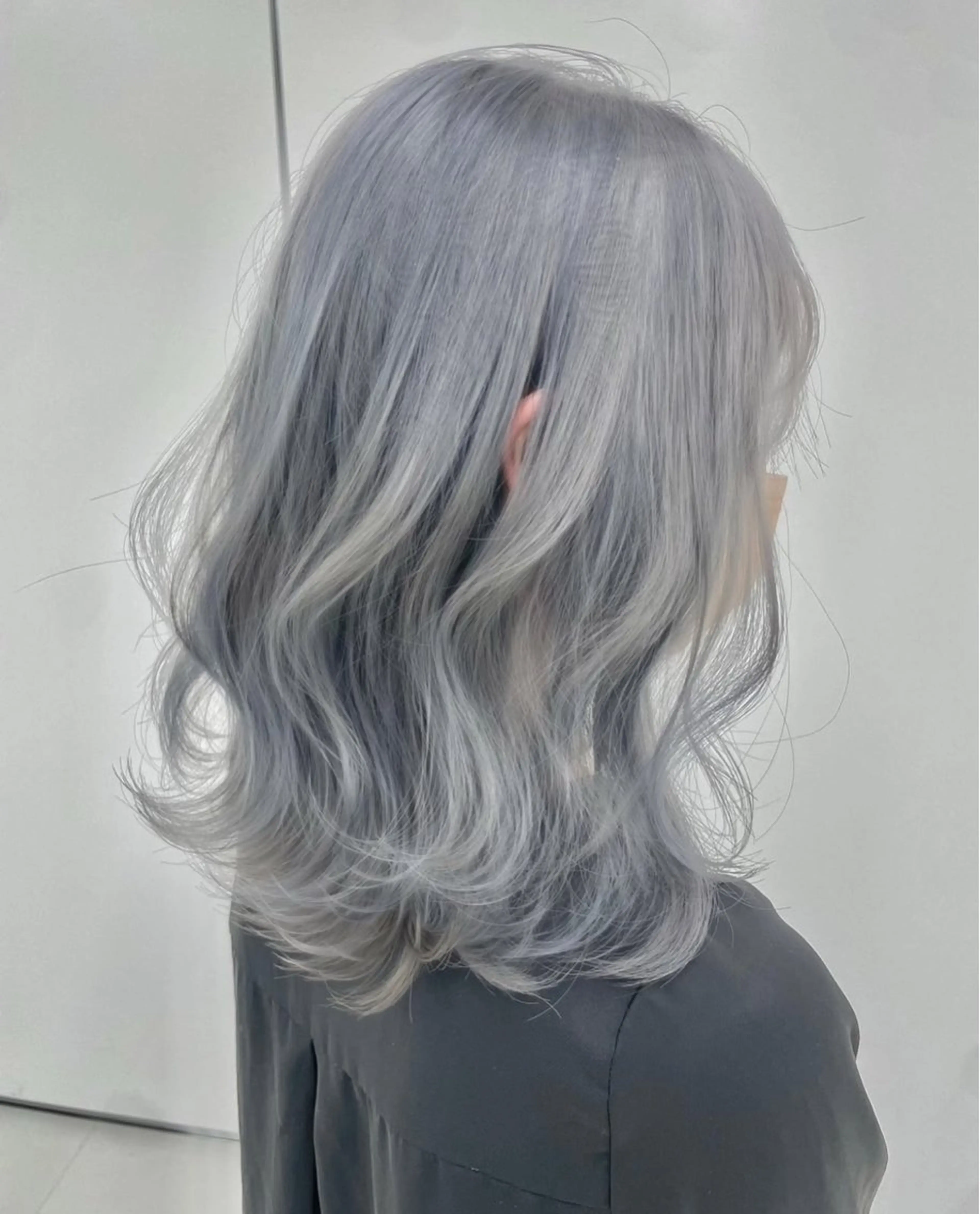 カラー ブリーチ ケアブリーチ ダブルカラー ハイライトカラー イルミナカラー 夏目唯衣/透明感 /艶カラーのヘアスタイル