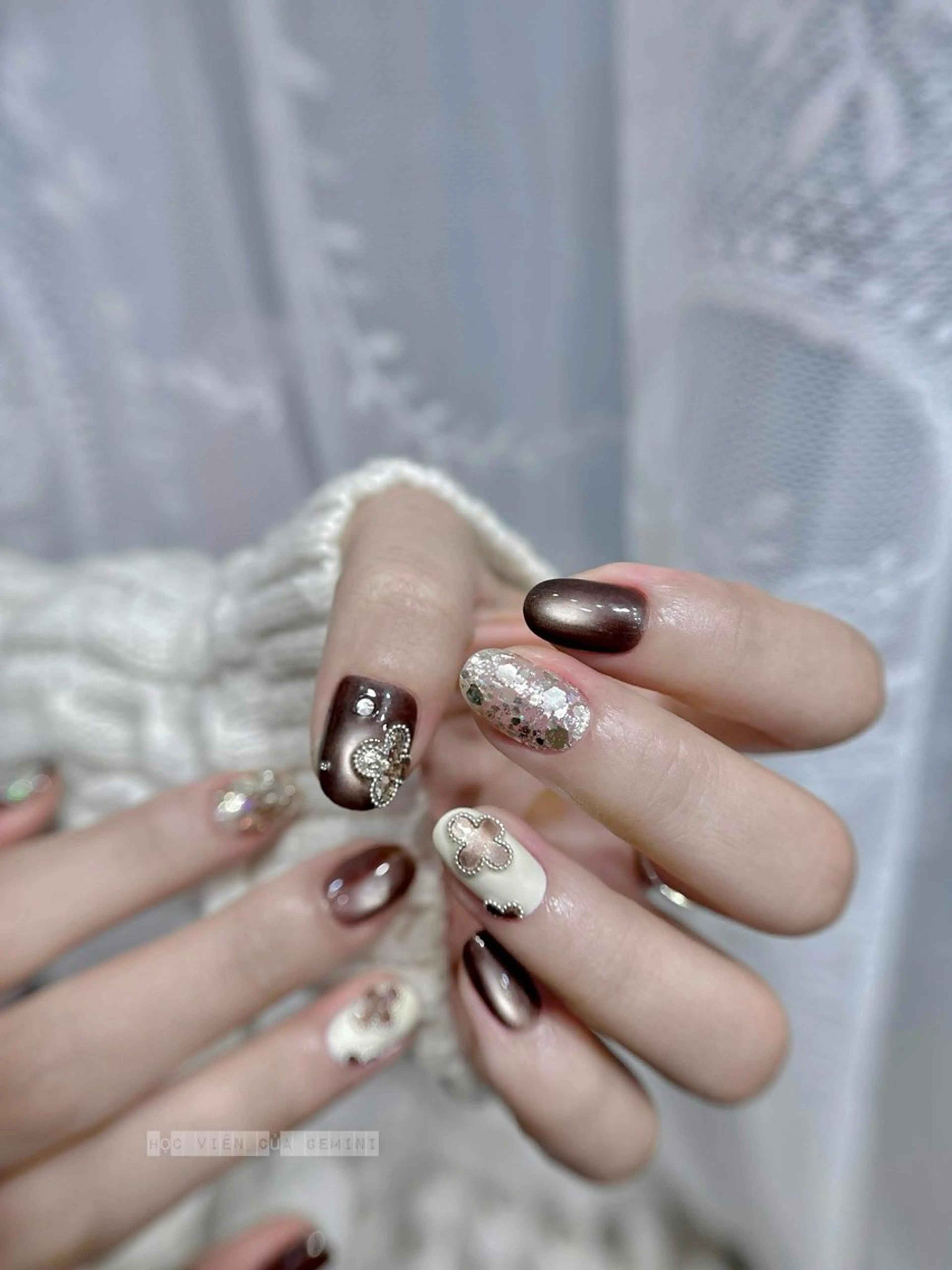 ミディアム HOANG NAILのネイルデザイン