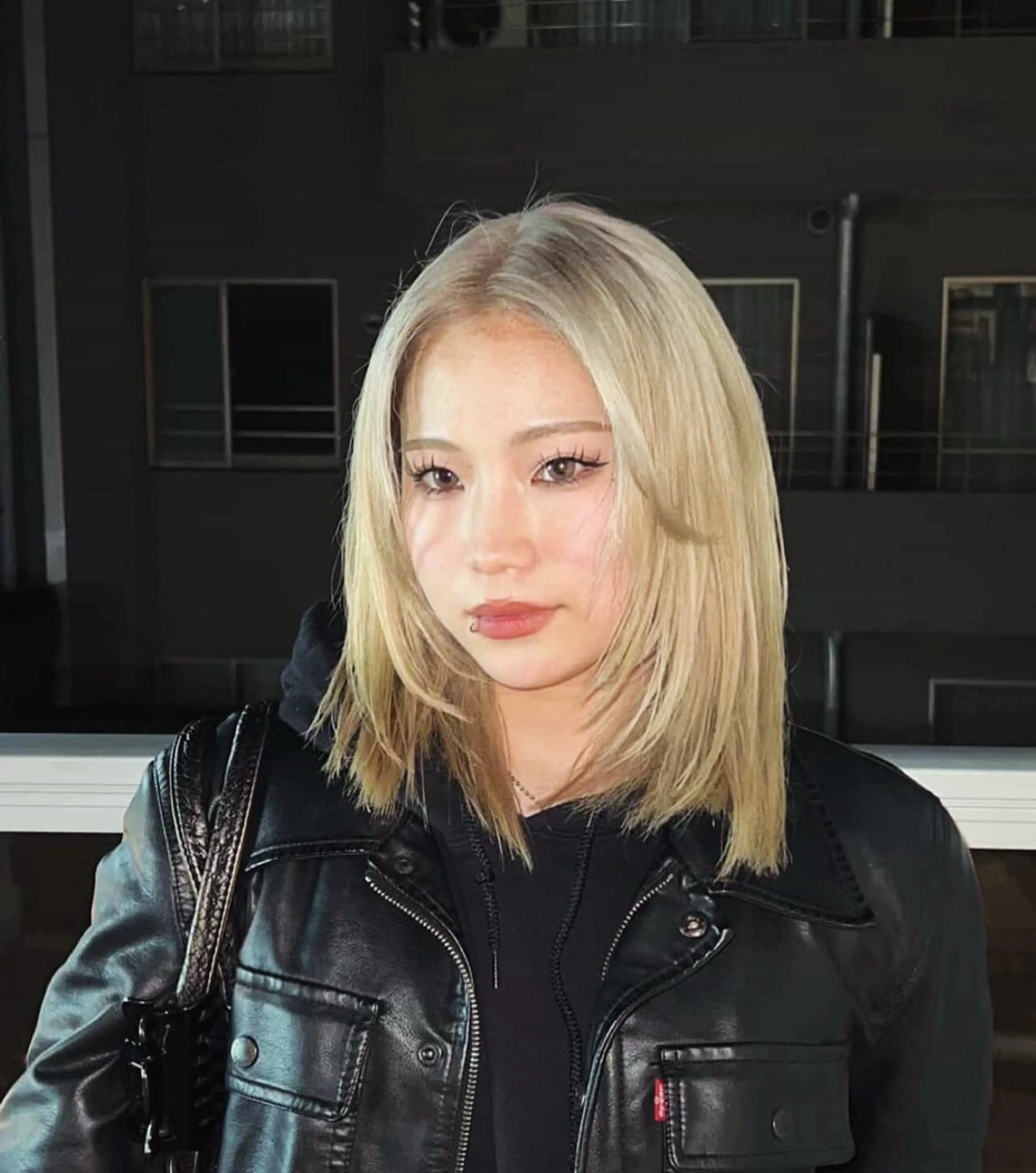 カラー ブロンド ホワイトブロンド ヘアカラー KAISEI 表参道のヘアスタイル