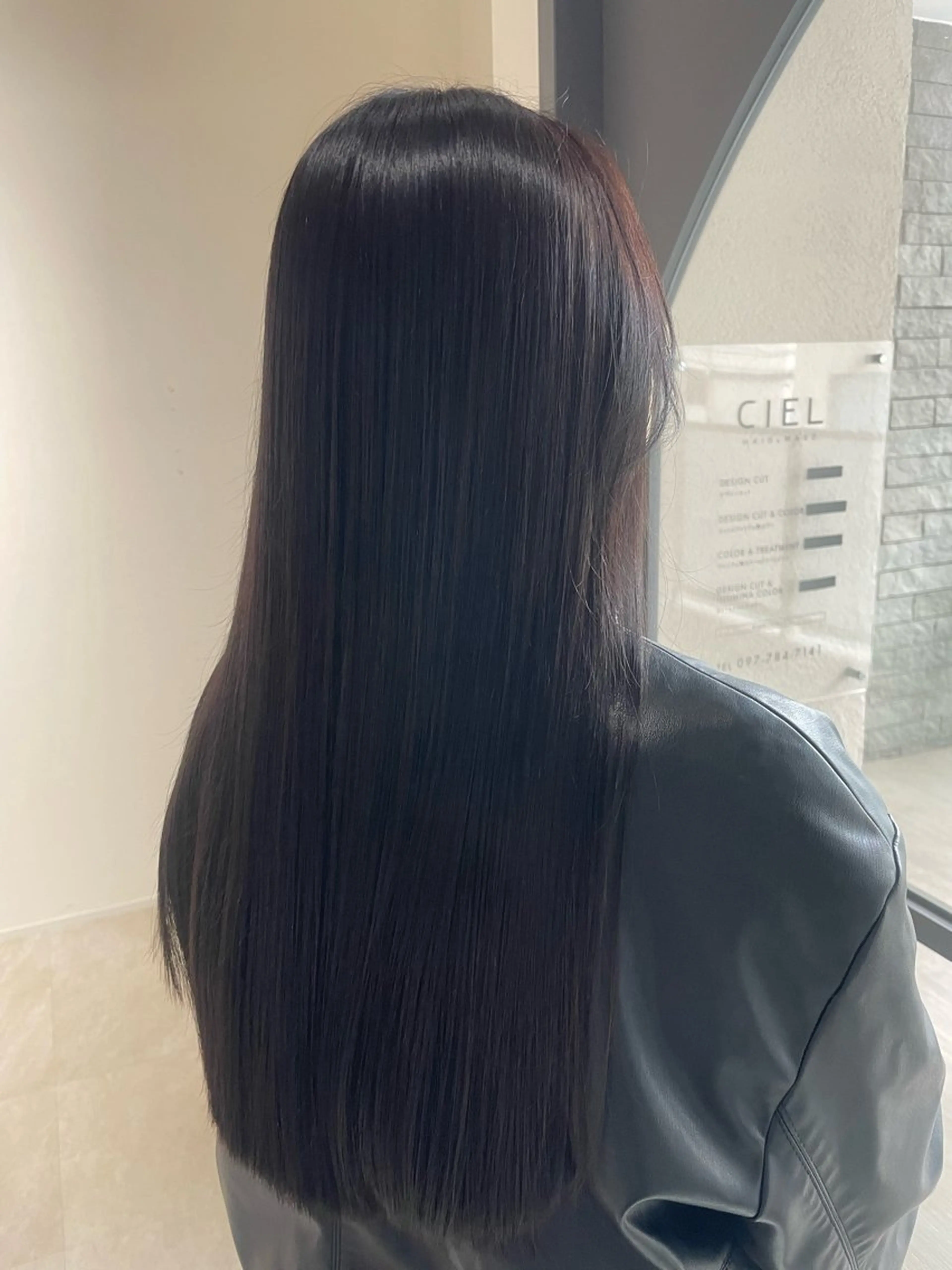 ロング カラー ベージュカラー 透明感カラー CIEL別府店所属・CIEL 菜々香のヘアスタイル