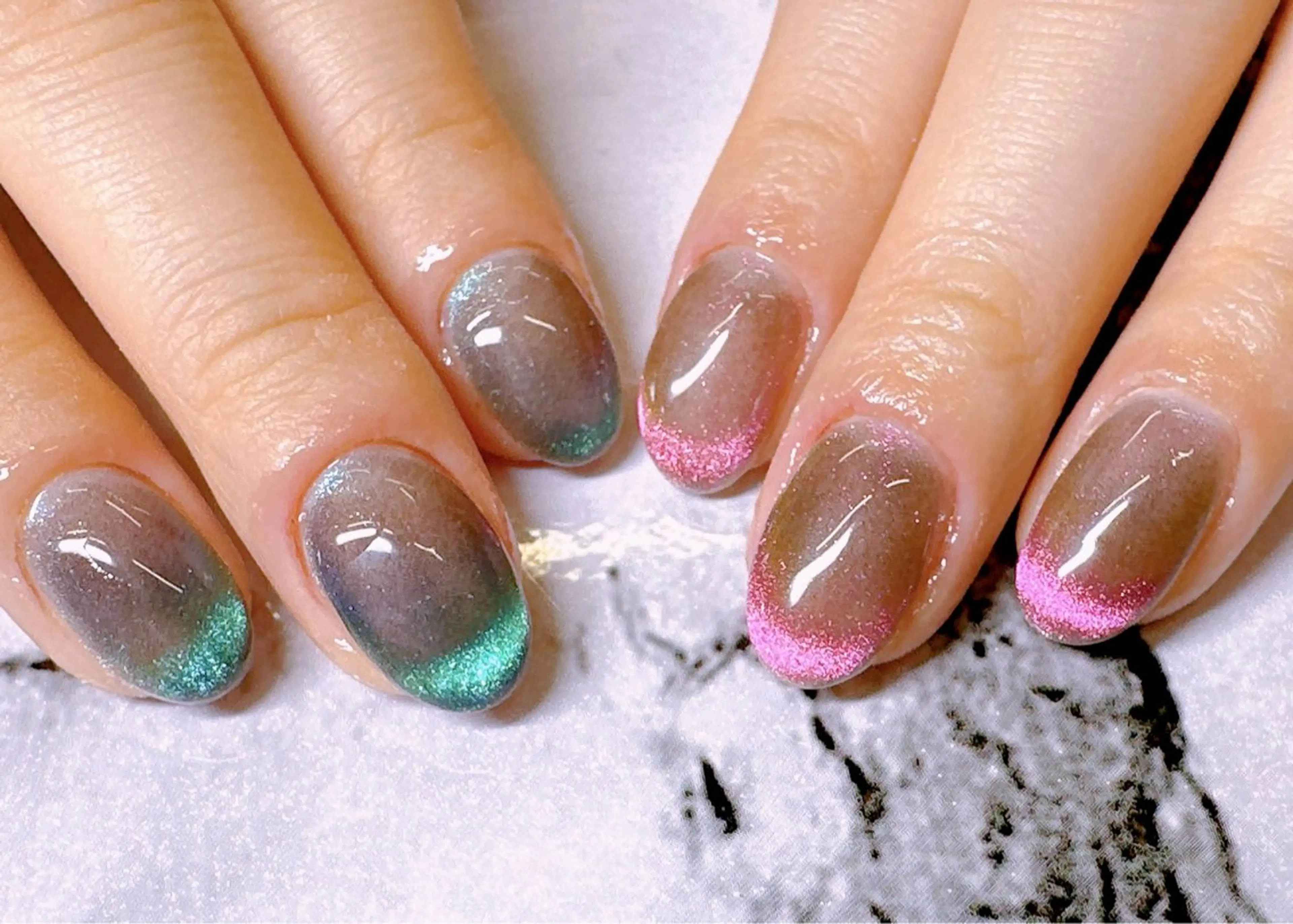 ネイル マグネットネイル マグネットワンカラー ワンカラーネイル ハンドネイル I_p4ce所属・I_p4ce 🍊あい🍊のネイルデザイン