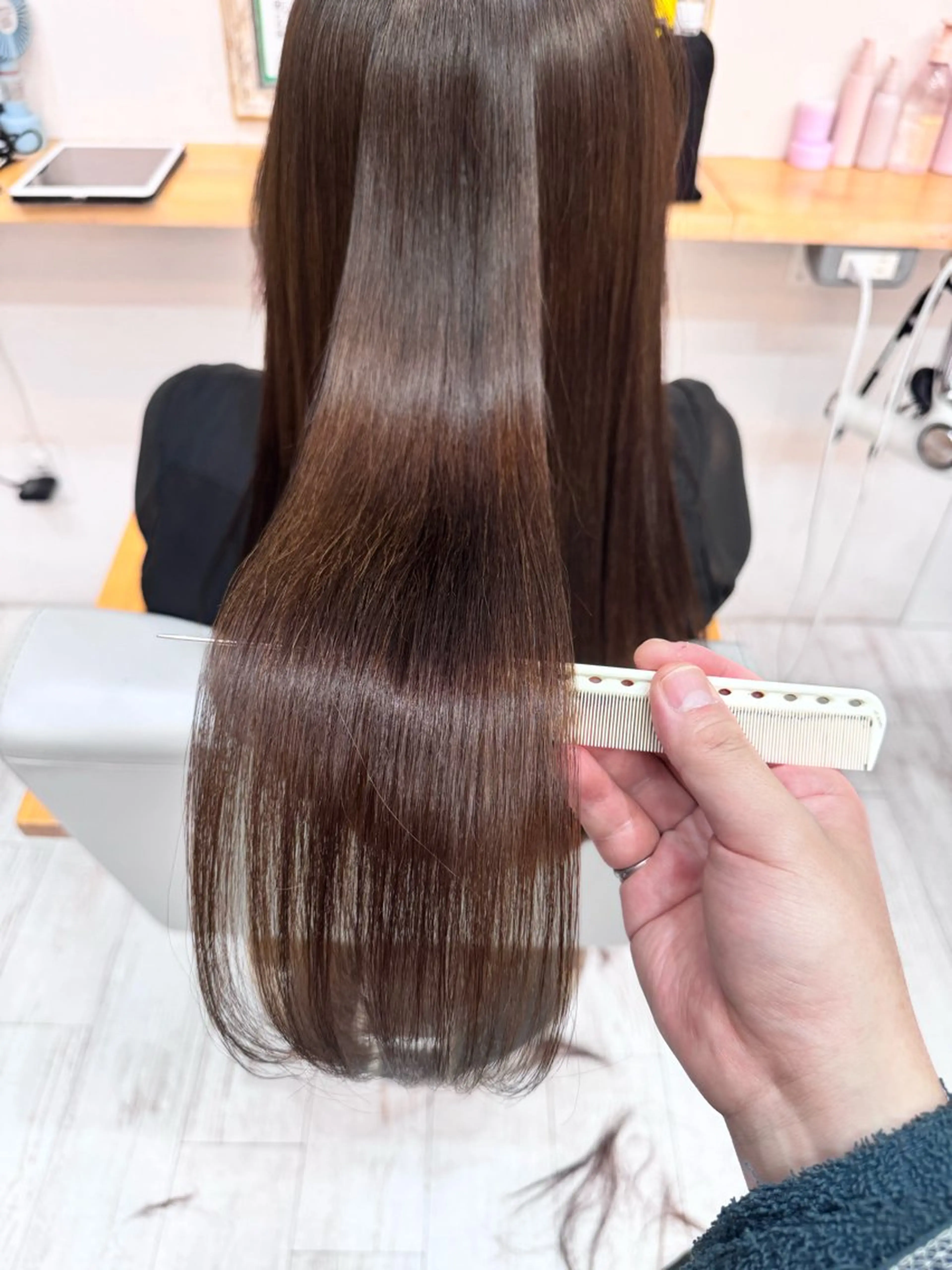 セミロング カット 縮毛矯正 山本 悟志のヘアスタイル