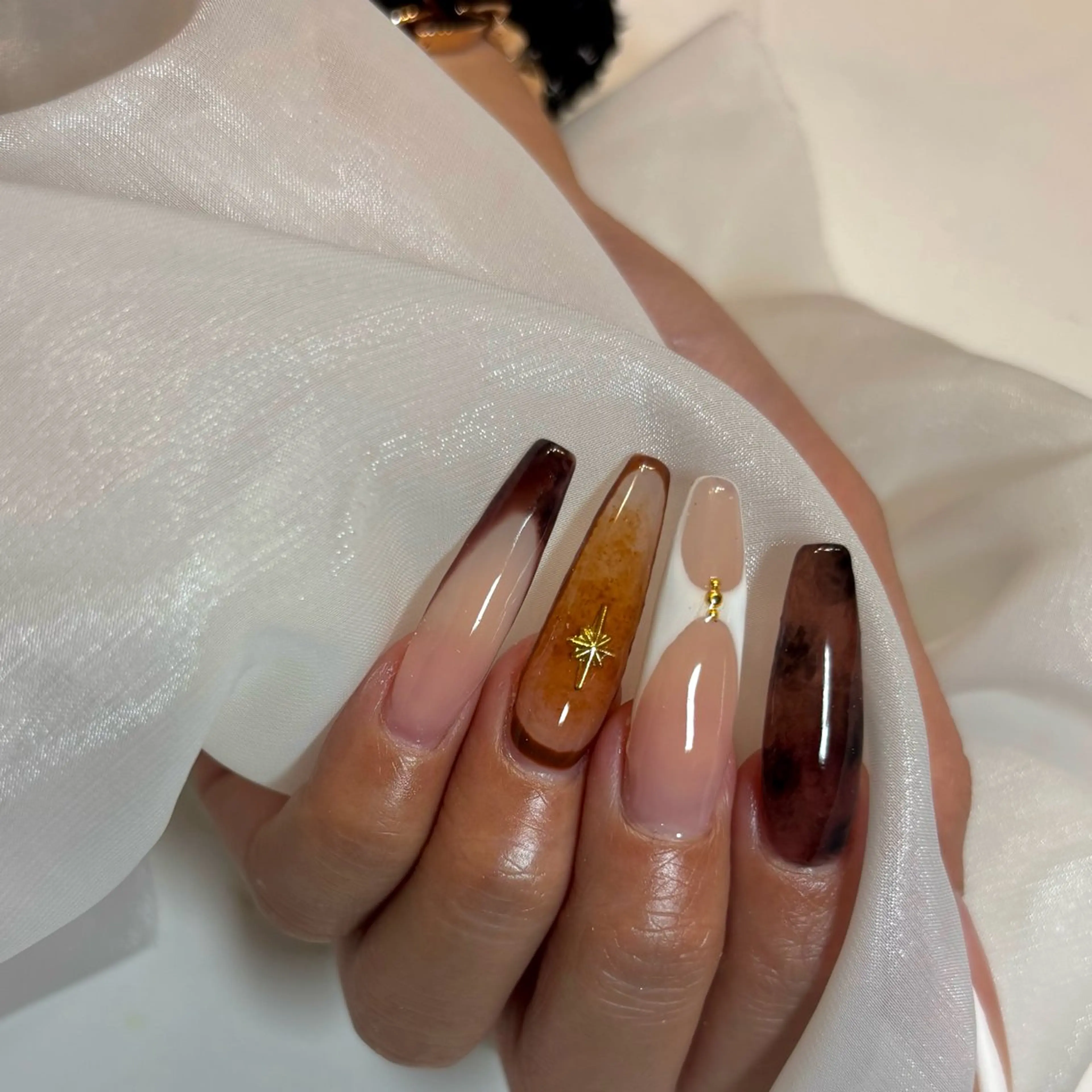 ネイル ハンドネイル ️🩵Merci Miyu 南堀江️のネイルデザイン