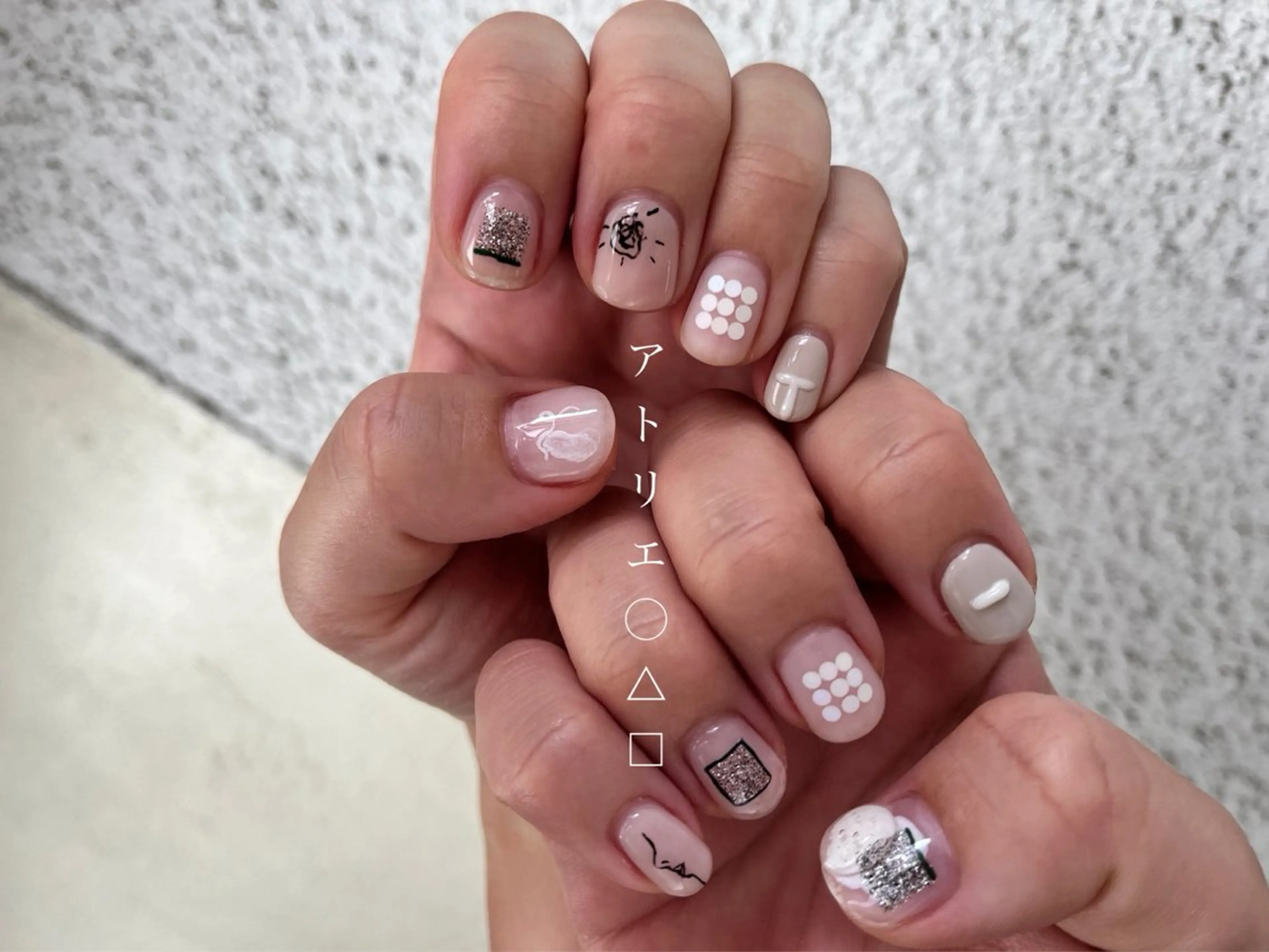 ネイル ハンドネイル アトリエ ○△□のネイルデザイン