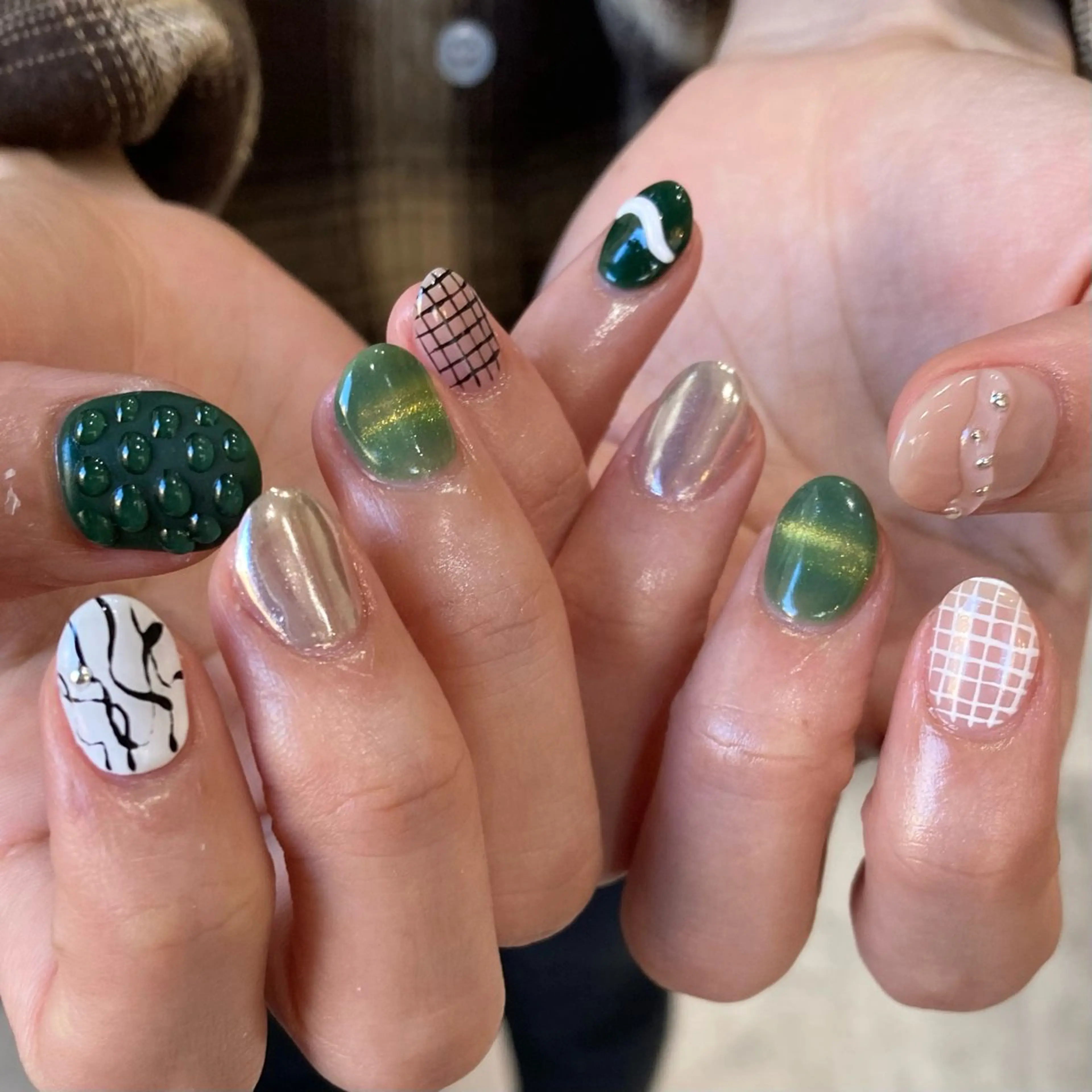 ネイル ミラーネイル ハンドネイル shio ♡ 12・1月予約受付中のネイルデザイン