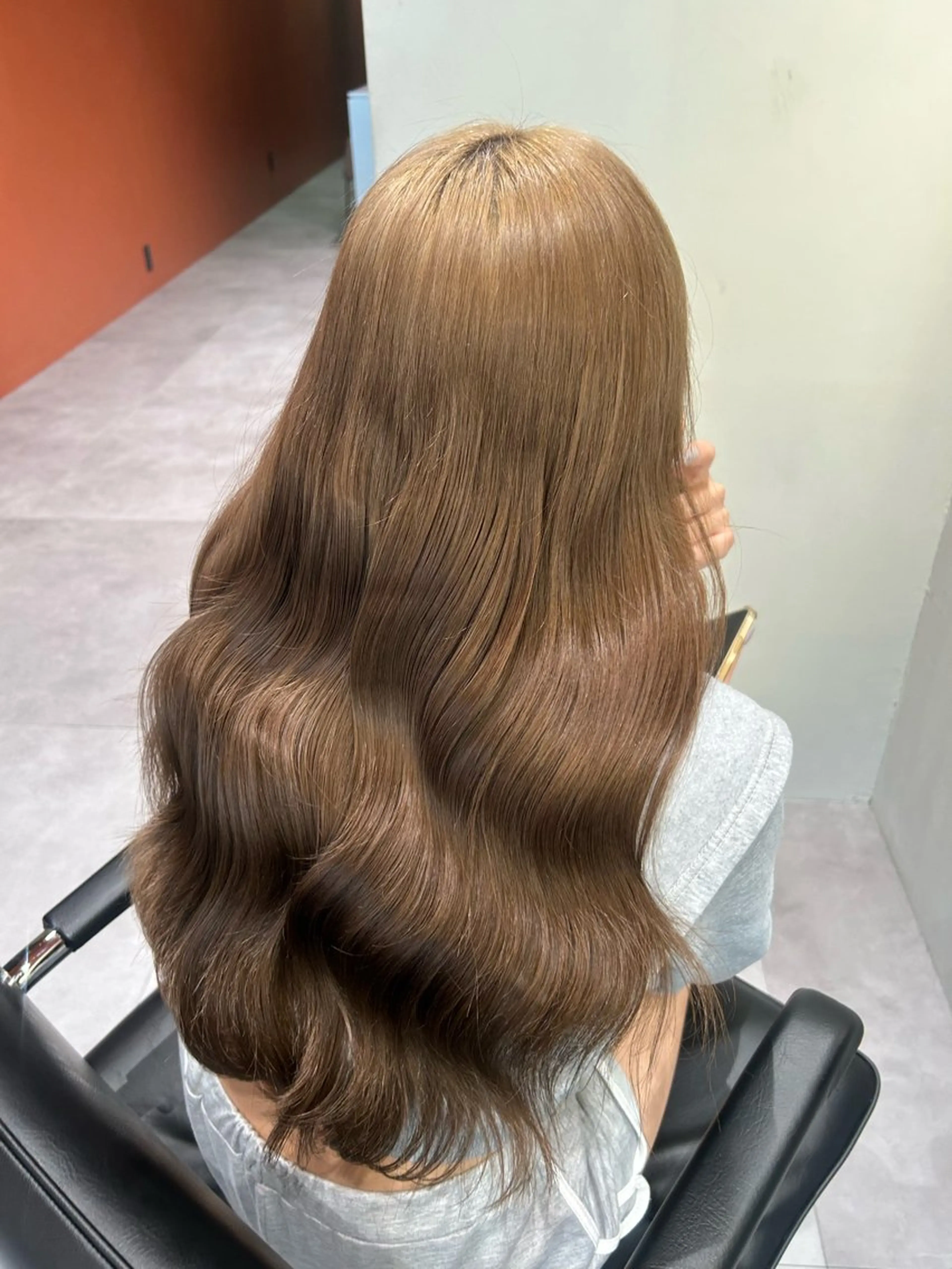 ロング ヘアカラー トリートメント 💗爆美女製造機💗 ハイトーン-髪質改善のヘアスタイル