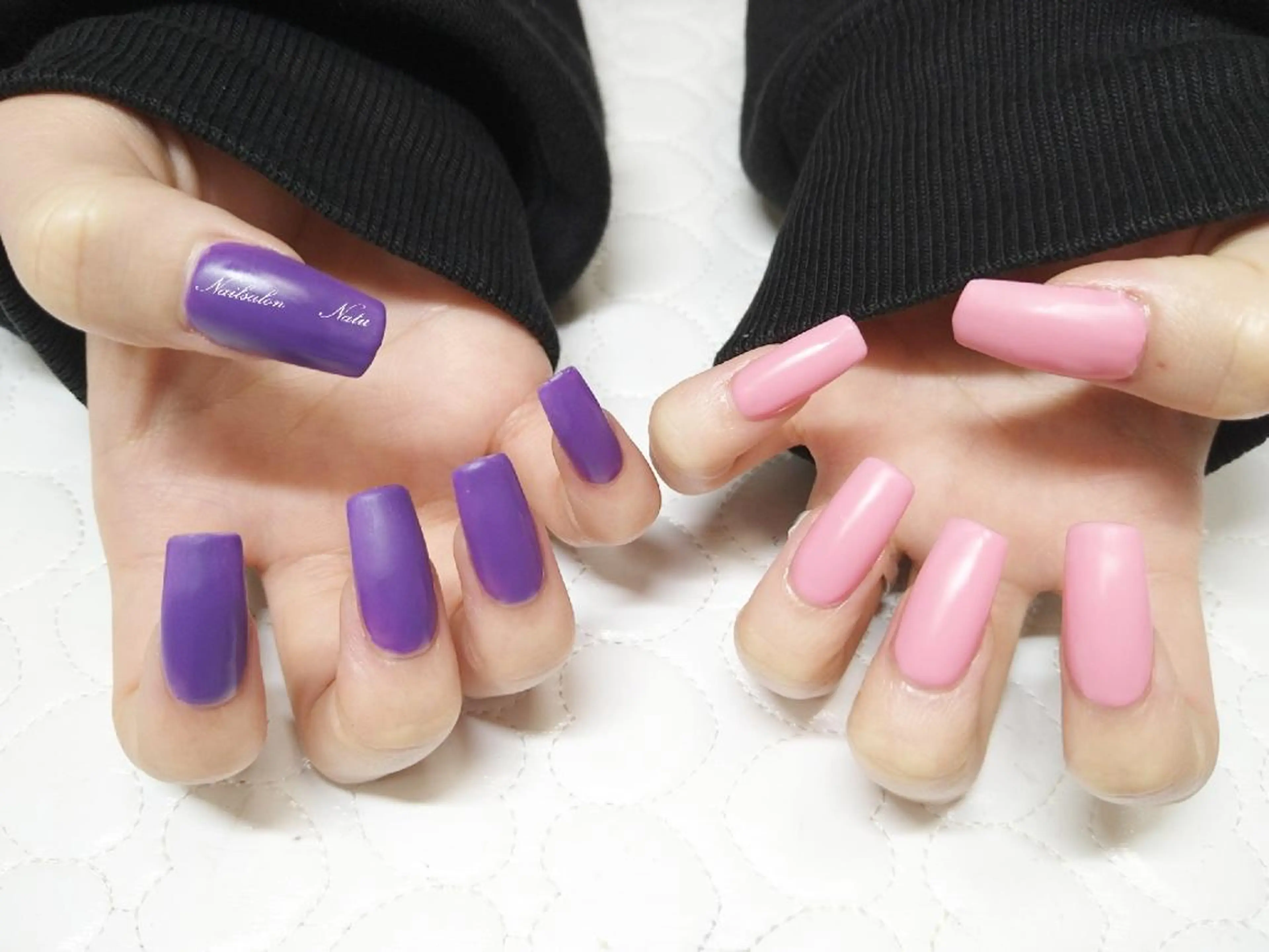 ネイル 長さ出し ラメ(グリッター) マットネイル ワンカラーネイル スクエアネイル nailsalon　 Natuのネイルデザイン