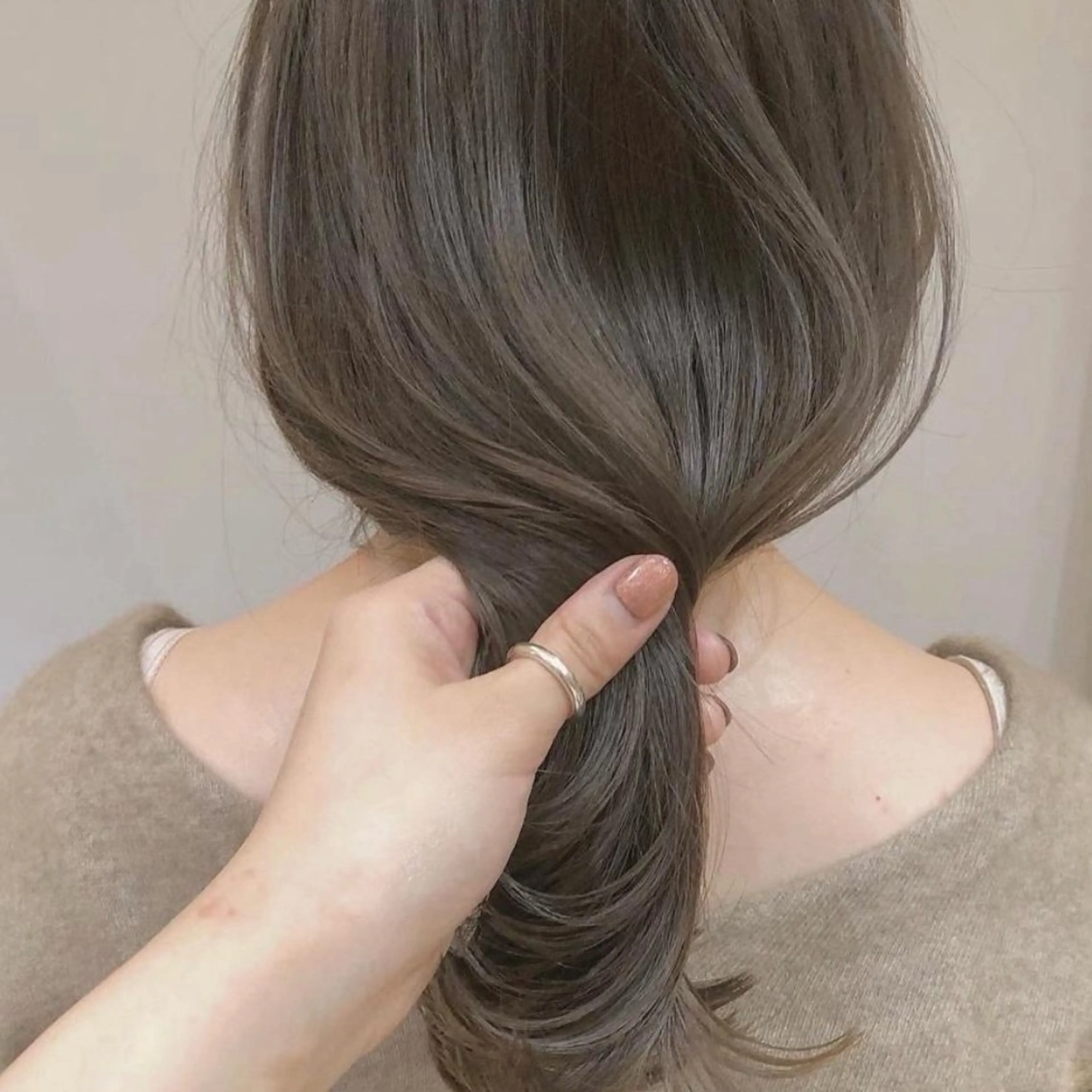 セミロング カラー akane/ベージュ /オリーブ/ブラウンのヘアスタイル