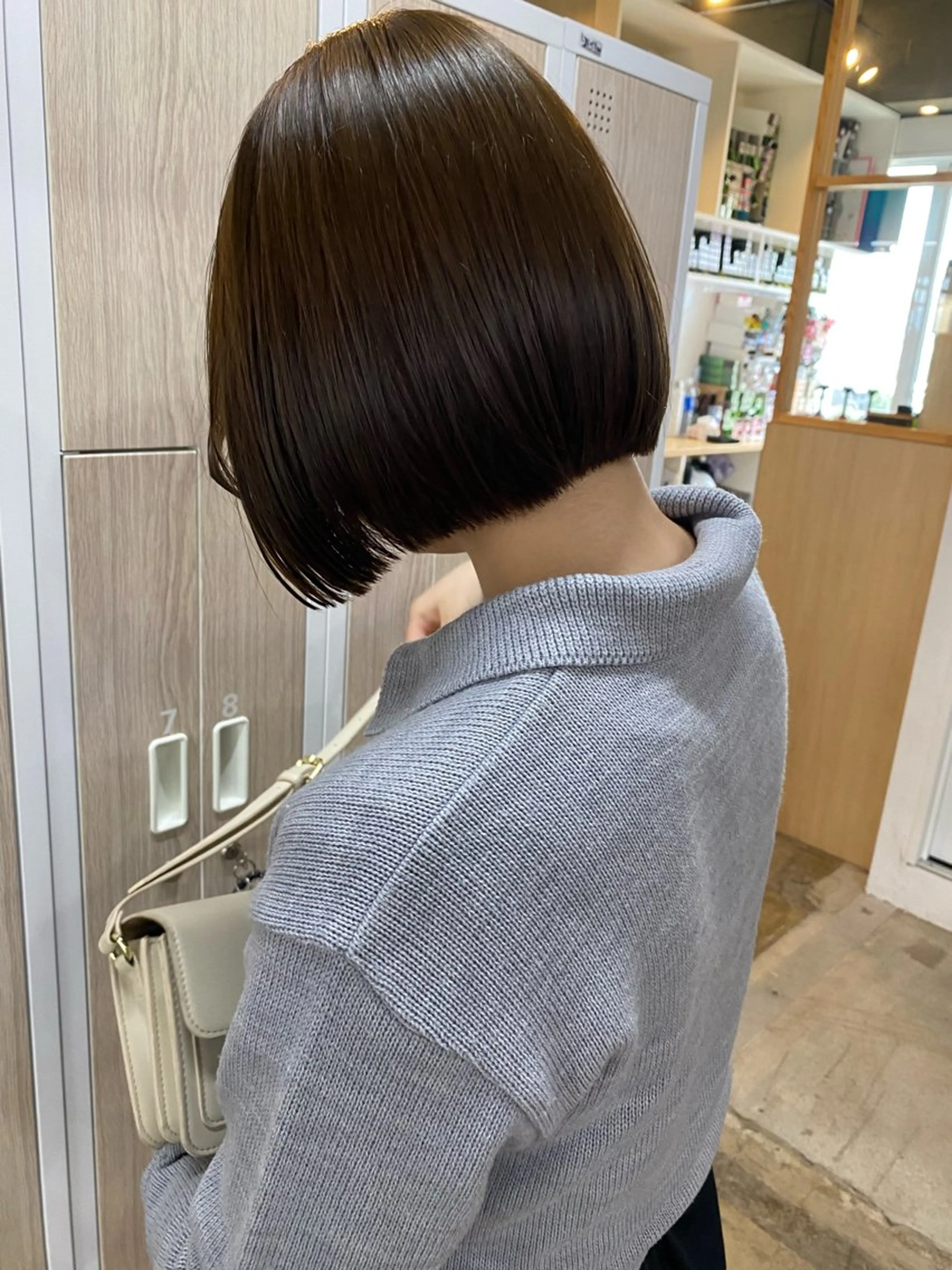 ミディアム カラー 透明感カラー ボブ カット ヘアカラー シミズ アスカのヘアスタイル