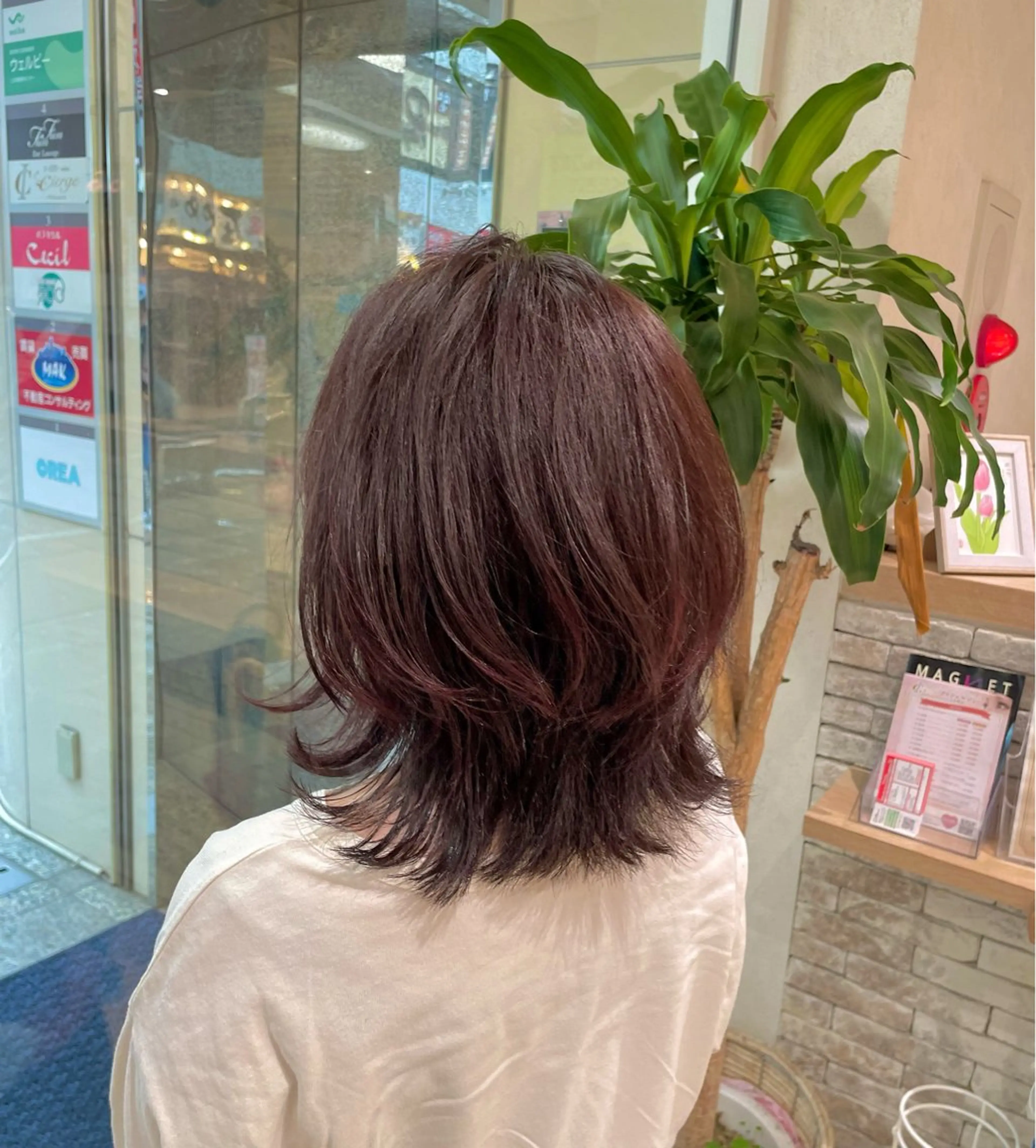 ミディアム カット ⚜️ウルフカット⚜️ タナミ　ミハルのヘアスタイル