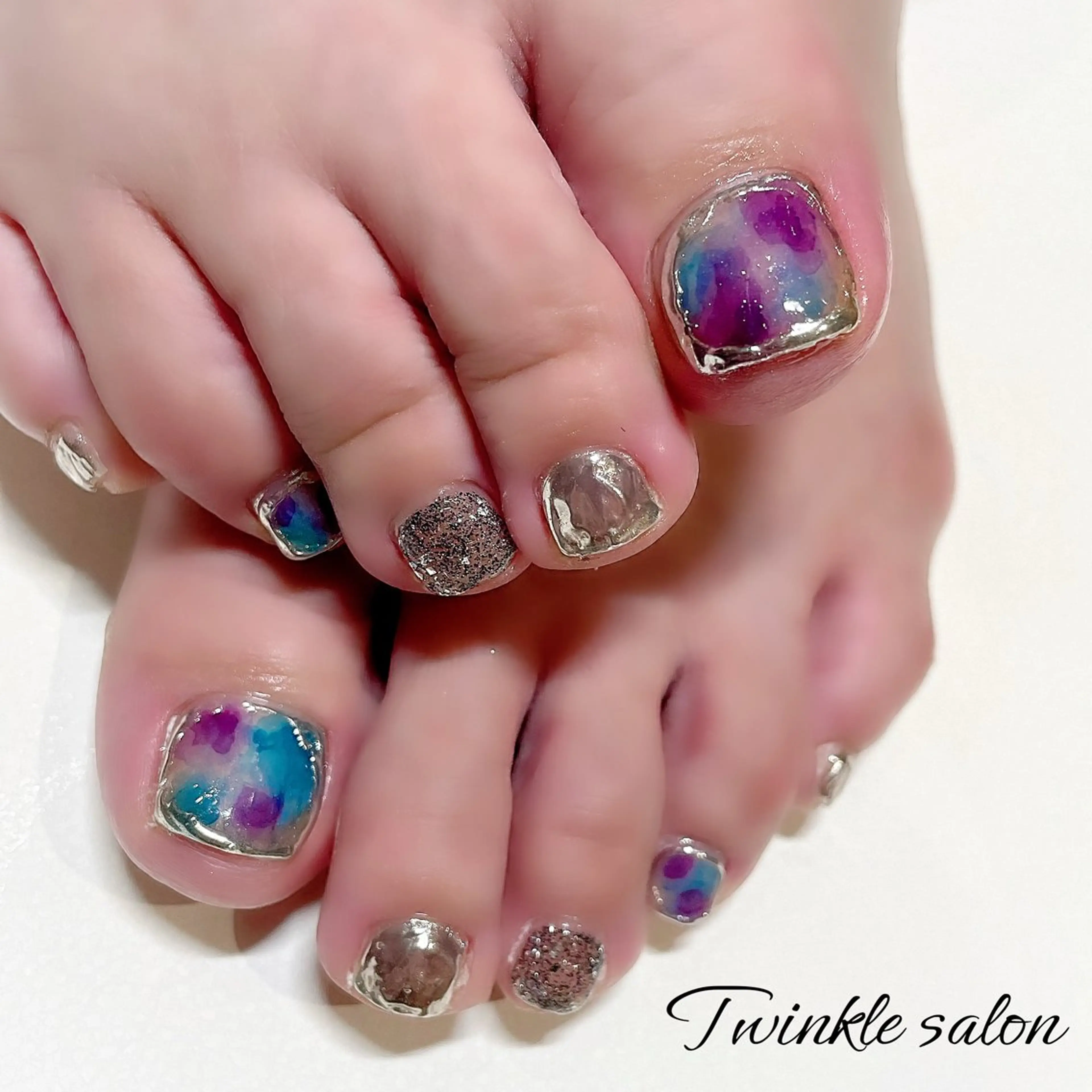 ネイル フットネイル 中井 綾香の眉毛・アイブロウイメージ