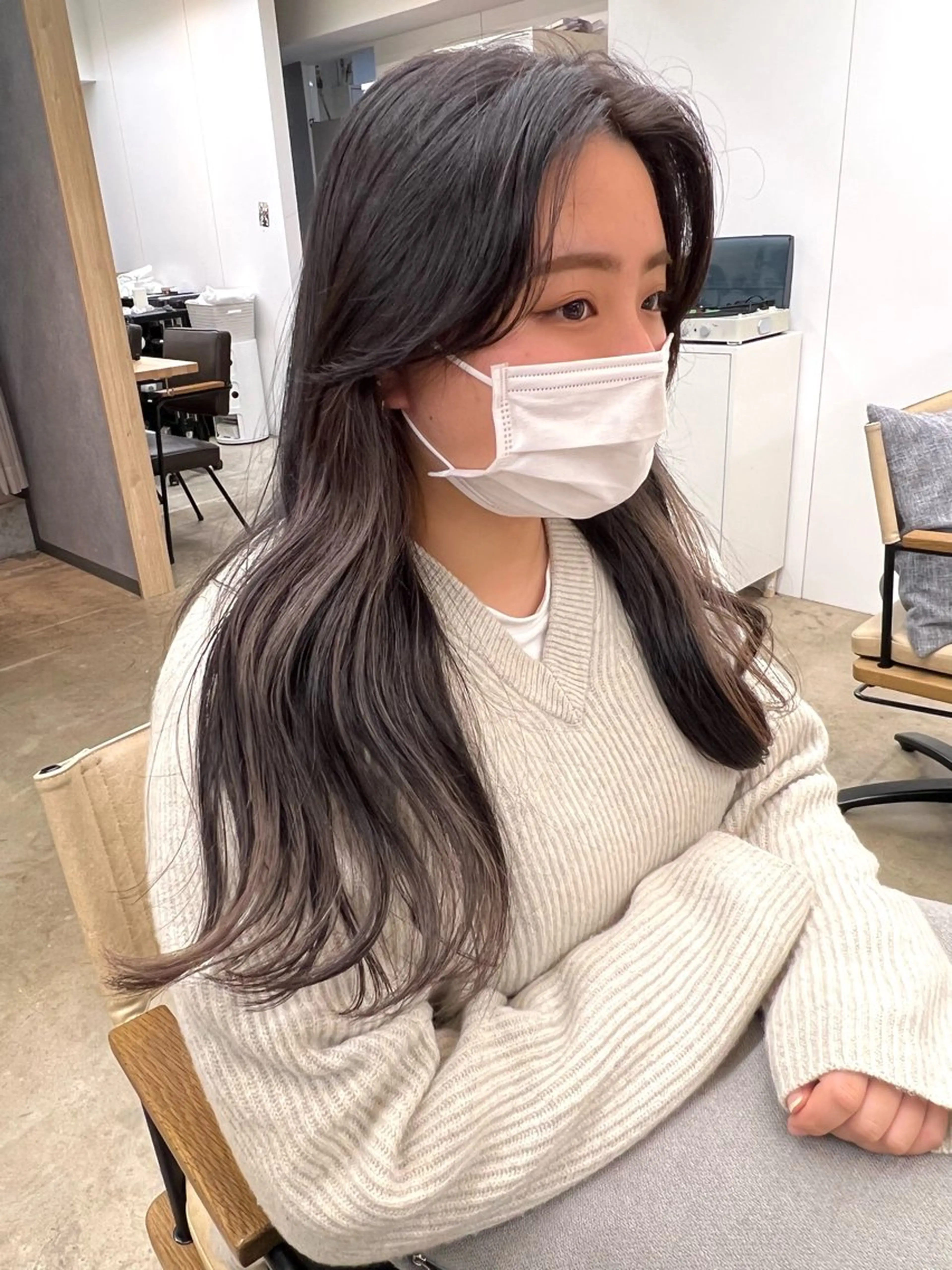 ロング カラー ベージュカラー 透明感カラー グレージュ インナーカラー ✨️今だけ無料✨️ 鶴田みなみのヘアスタイル