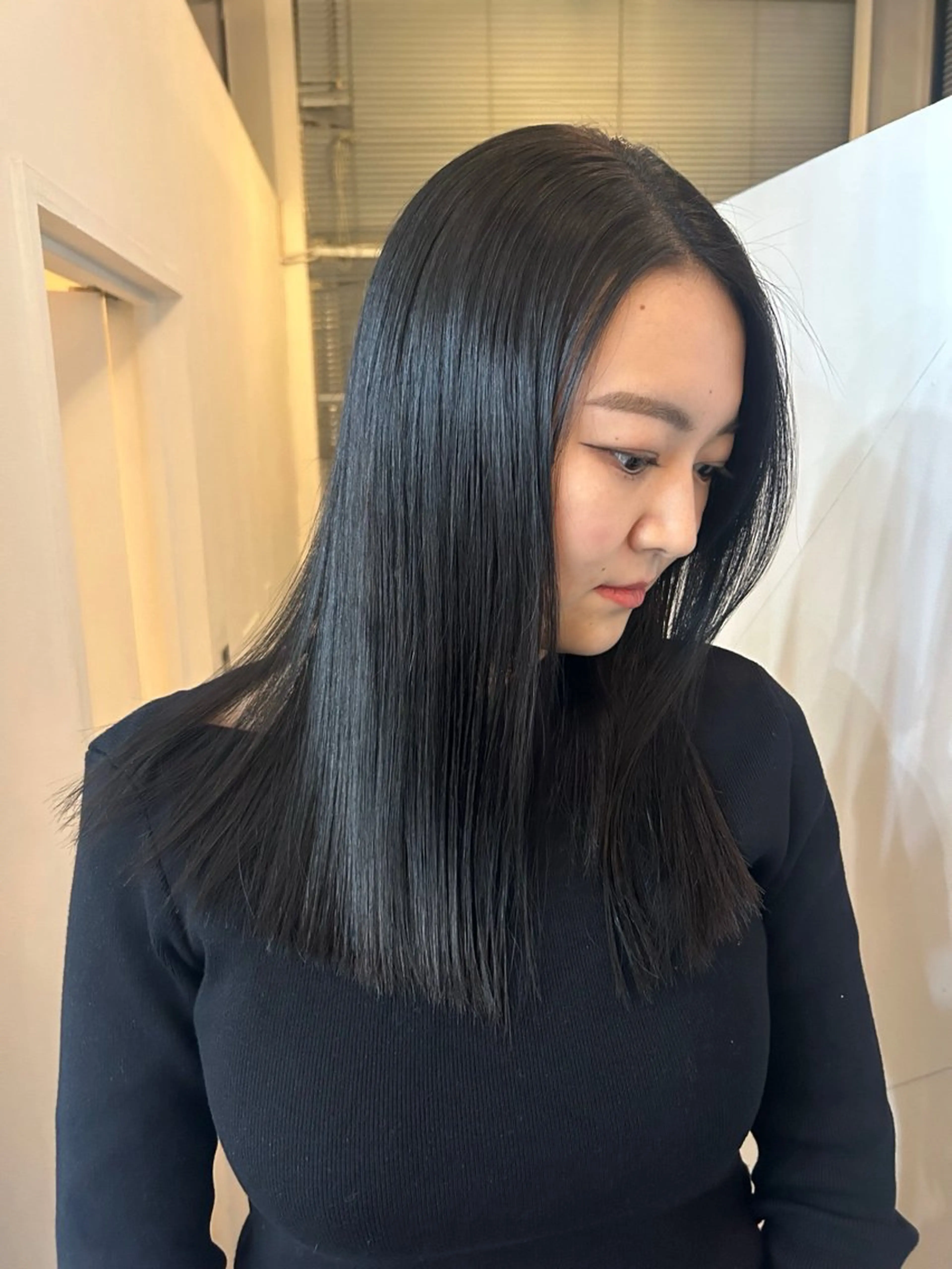 ロング VISION   aoyama所属・かがやしづ ⭐️ハイトーンのヘアスタイル