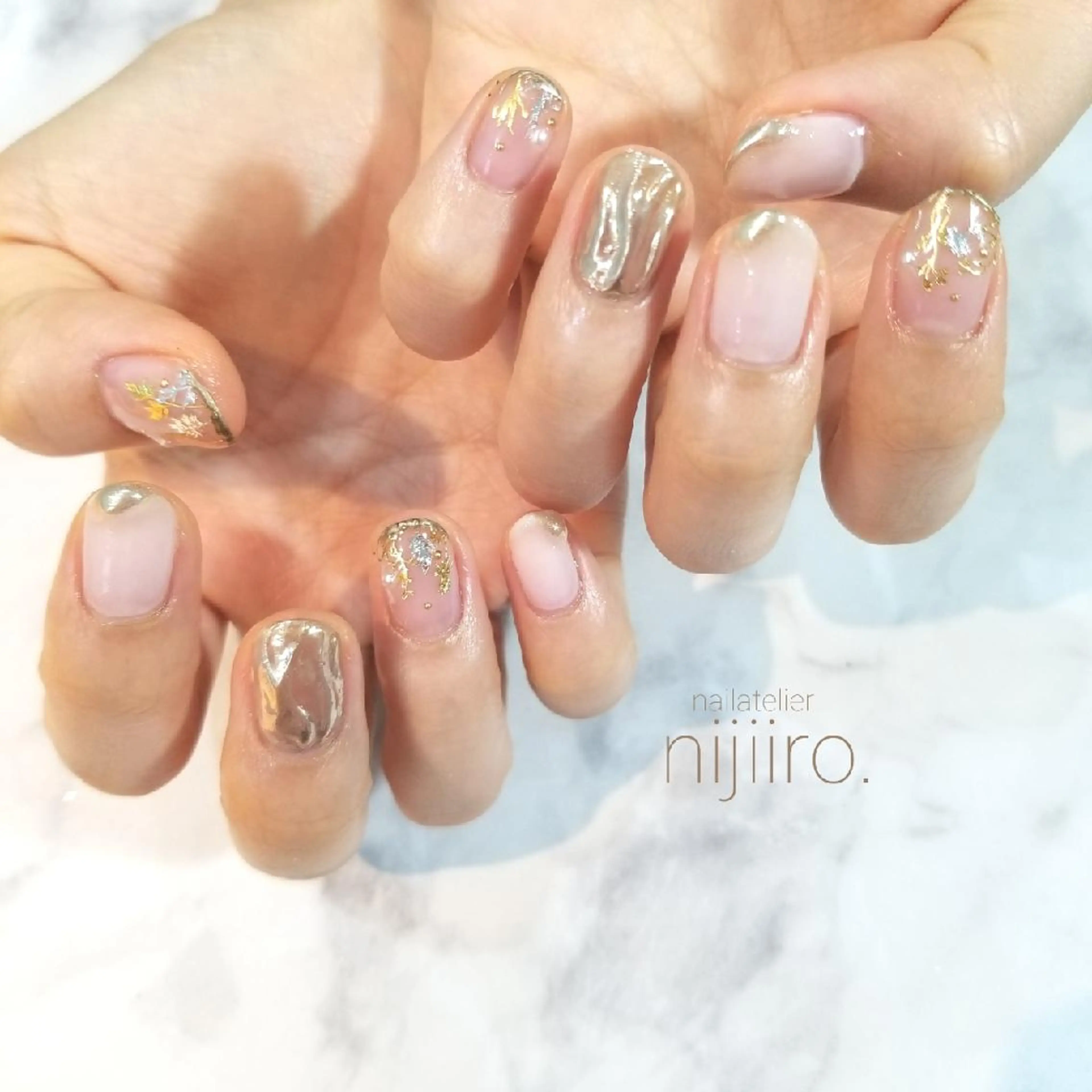 ネイル ハンドネイル nailatelier nijiiro.所属・nijiiro🌈 サトウのネイルデザイン