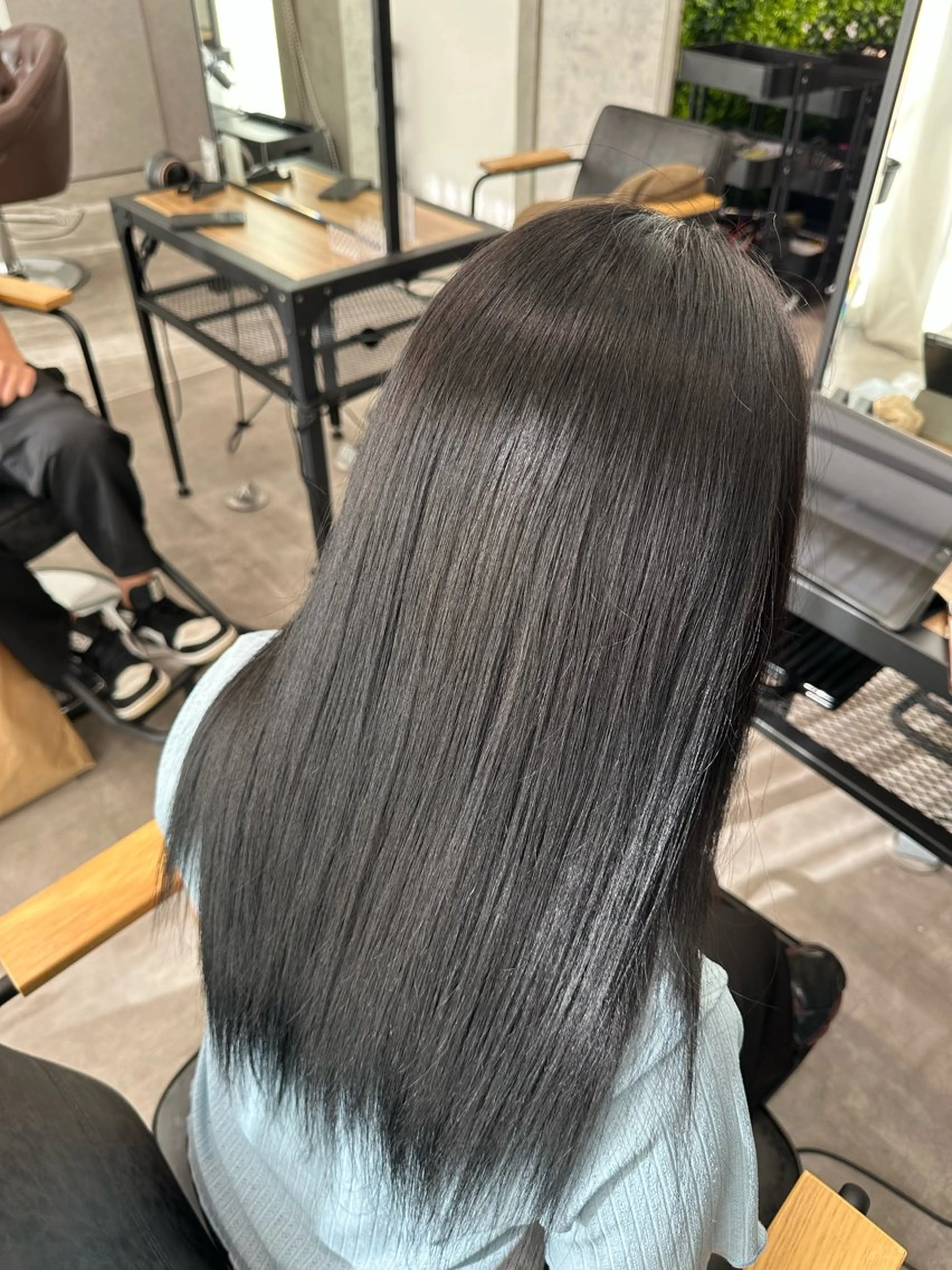 ロング カラー 黒髪 ブルーカラー ブルーブラック 透明感カラー RAF TOKYO 2nd所属・美髪矯正/髪質改善/ ヒロムのヘアスタイル