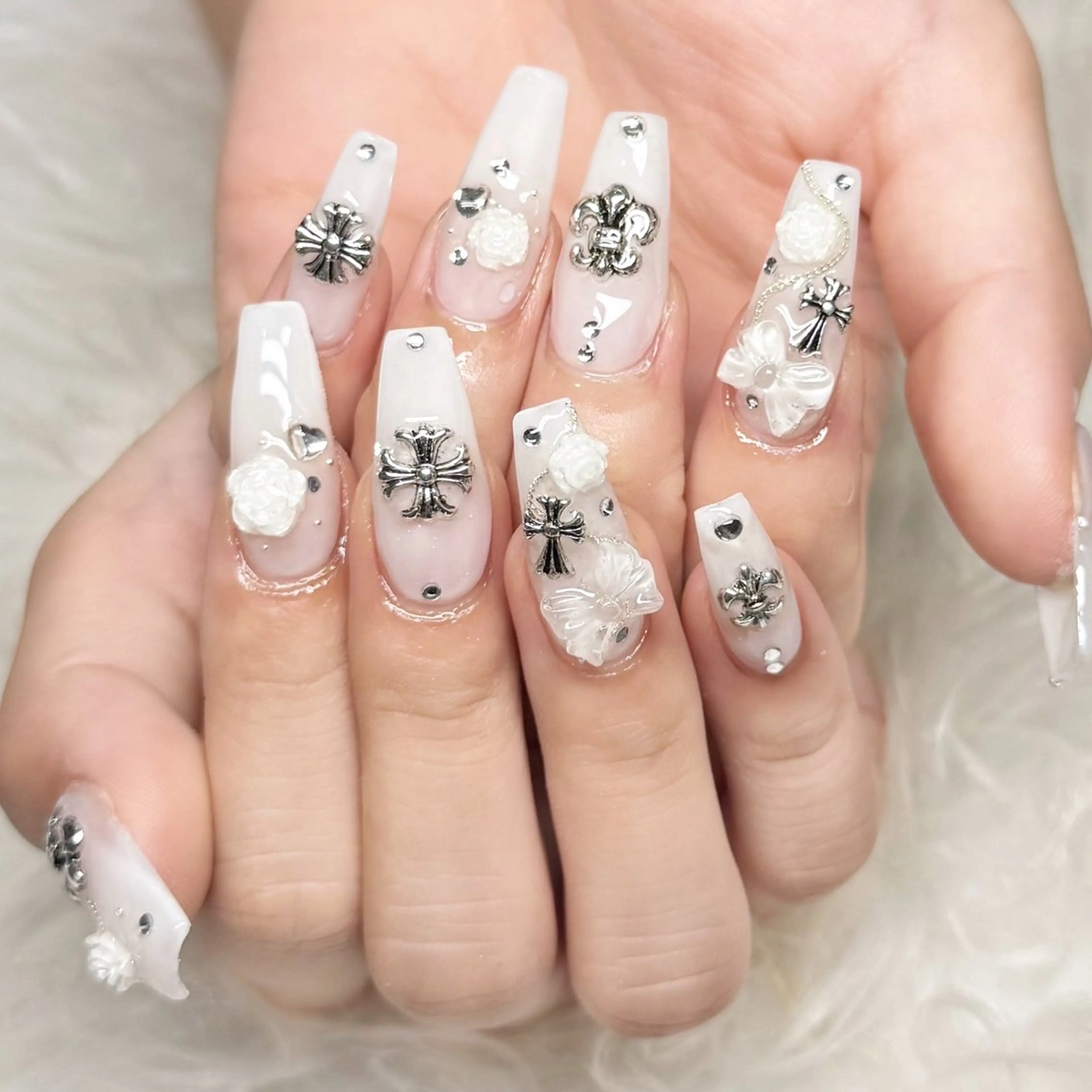 ネイル ハンドネイル 🍁nail. kaede🍁のネイルデザイン