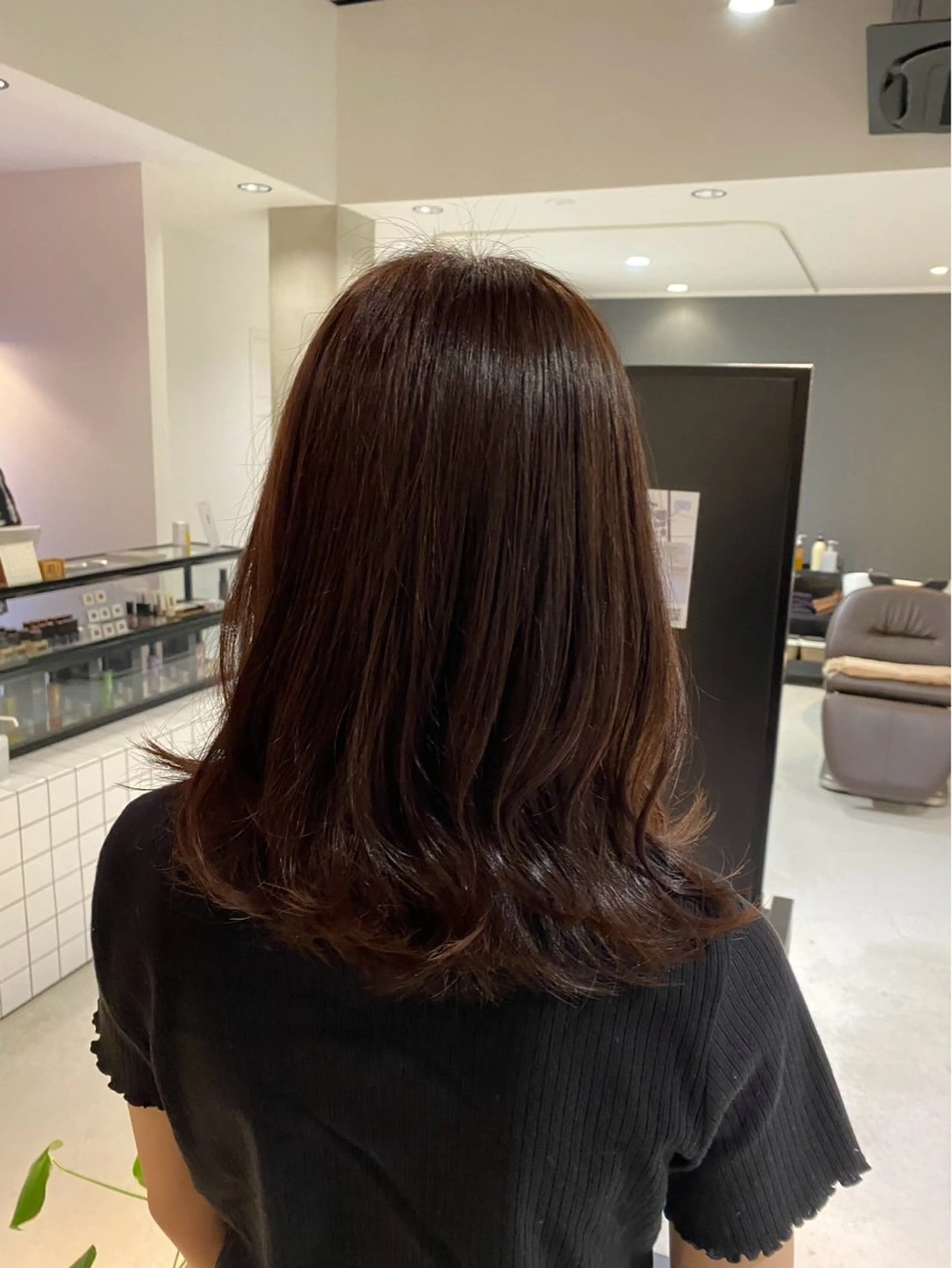 カラー Nigella所属・柴田 規后のヘアスタイル