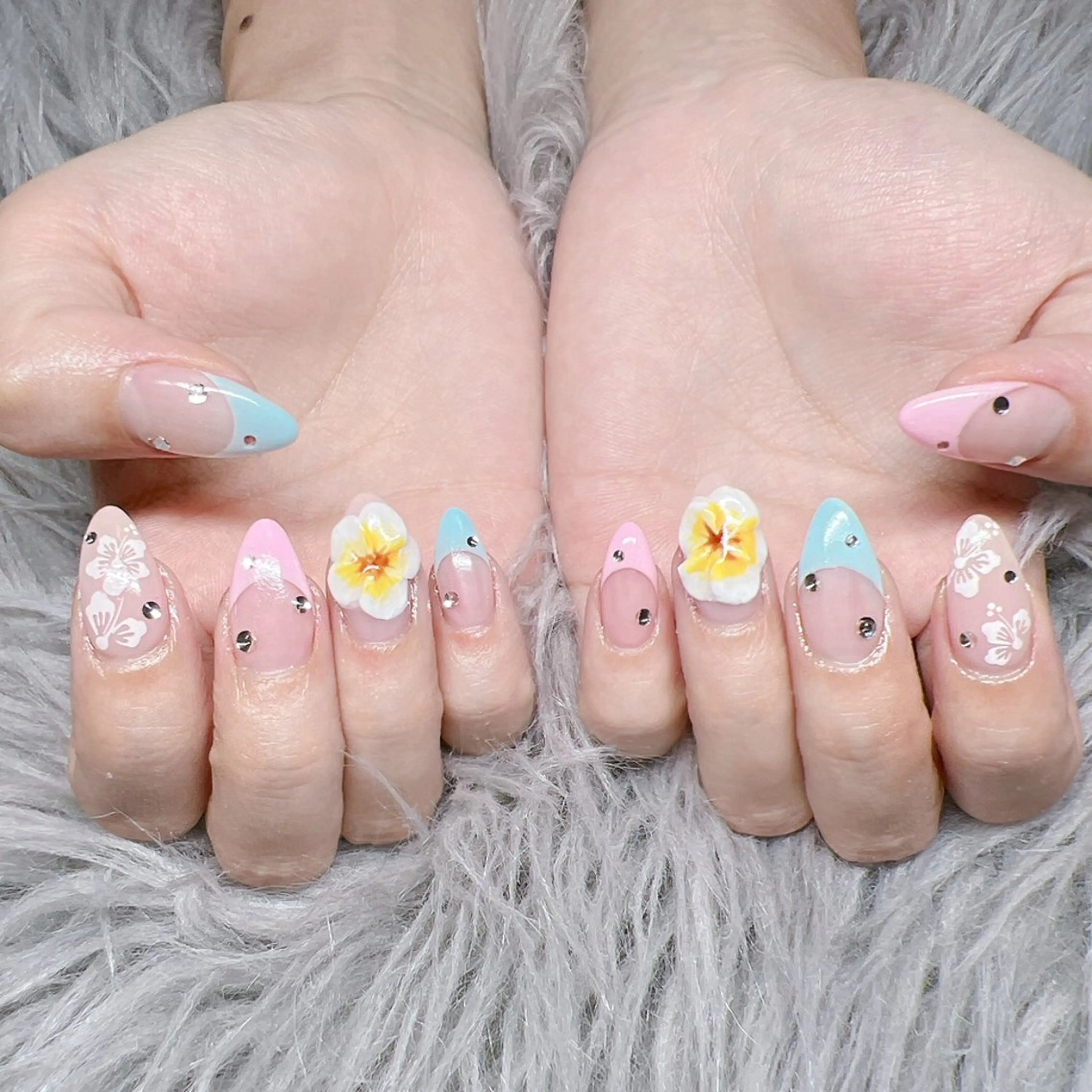 ネイル 個室ネイルサロンDolly  Girl〜ドーリーガール〜所属・DollyGirl KYOKOのネイルデザイン